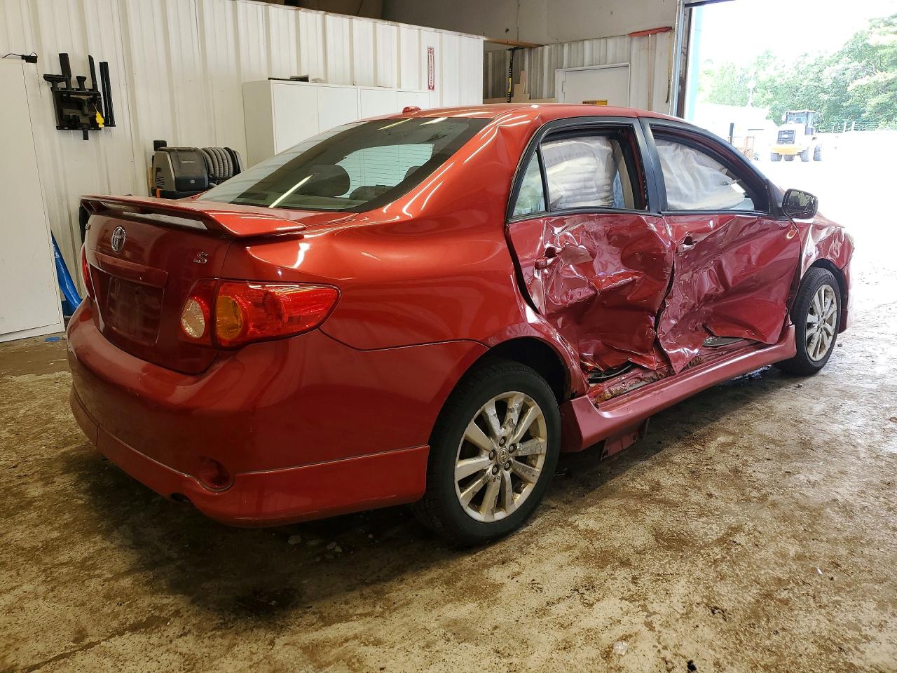 2009 Toyota Corolla S Red vin: 1NXBU40E49Z156348
