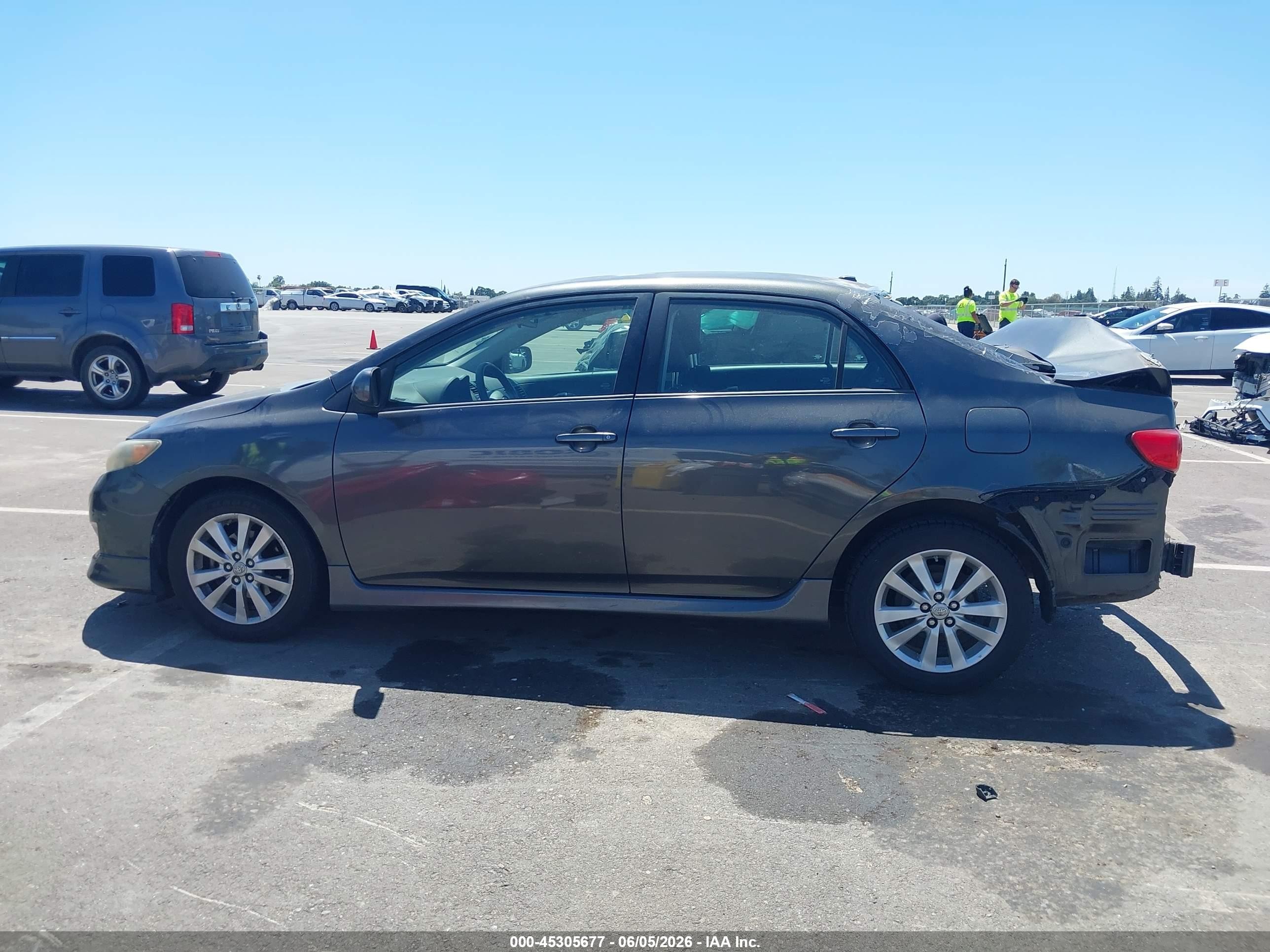 2009 Toyota Corolla S Gray vin: 1NXBU40E49Z157774