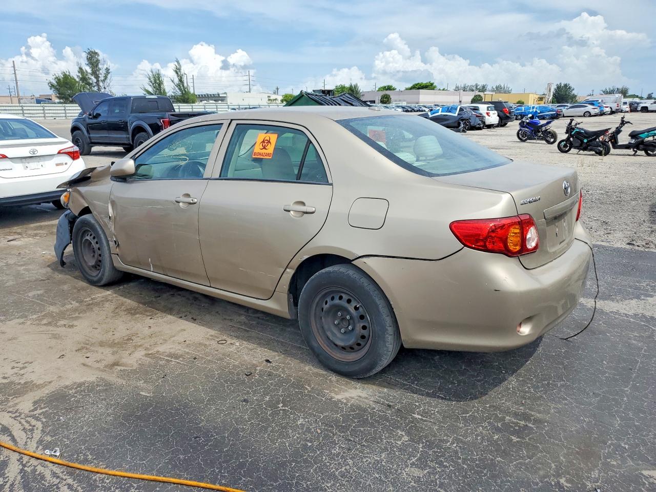 2009 Toyota Corolla Le Beige vin: 1NXBU40E49Z160450