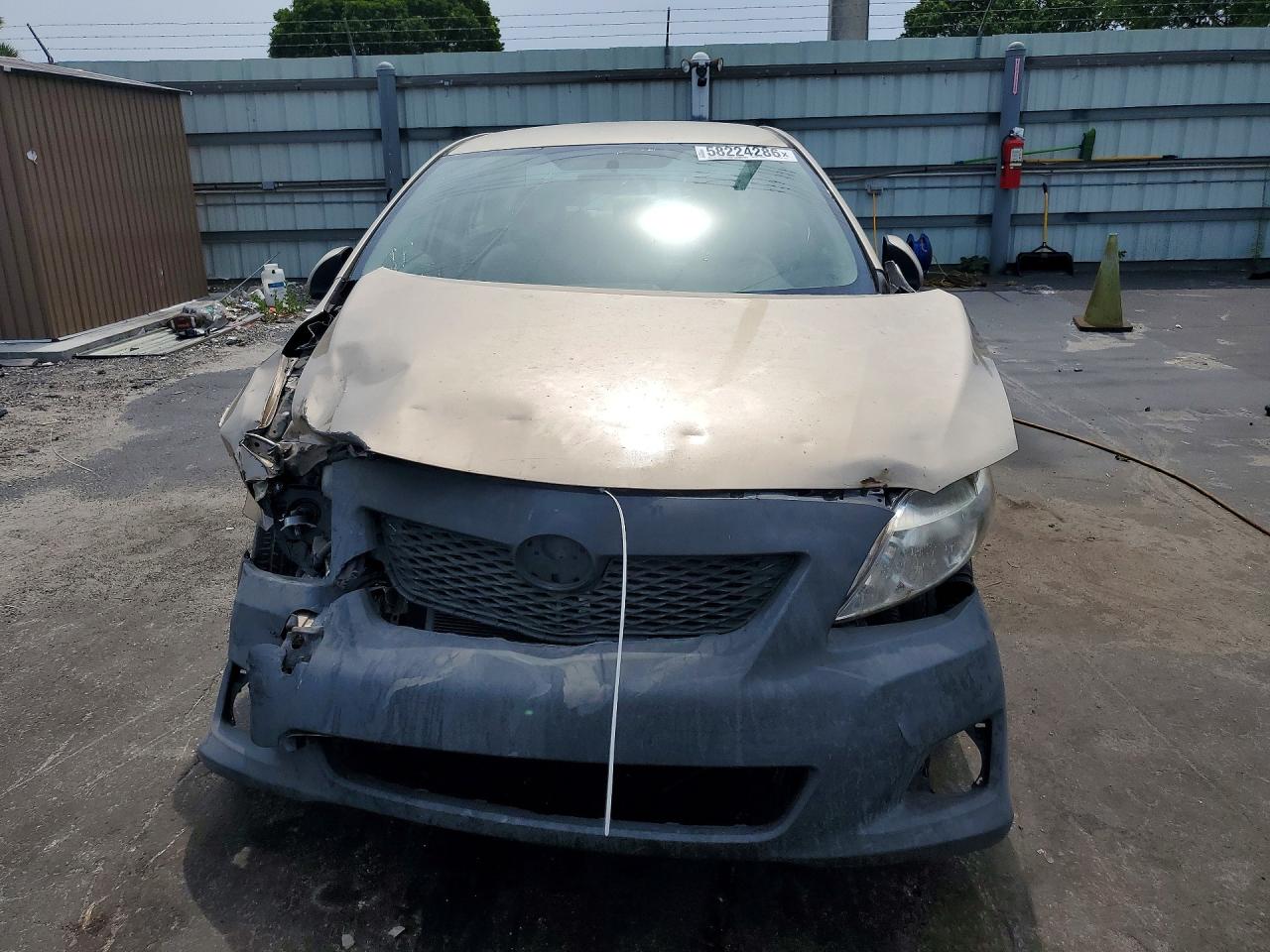 2009 Toyota Corolla Le Beige vin: 1NXBU40E49Z160450