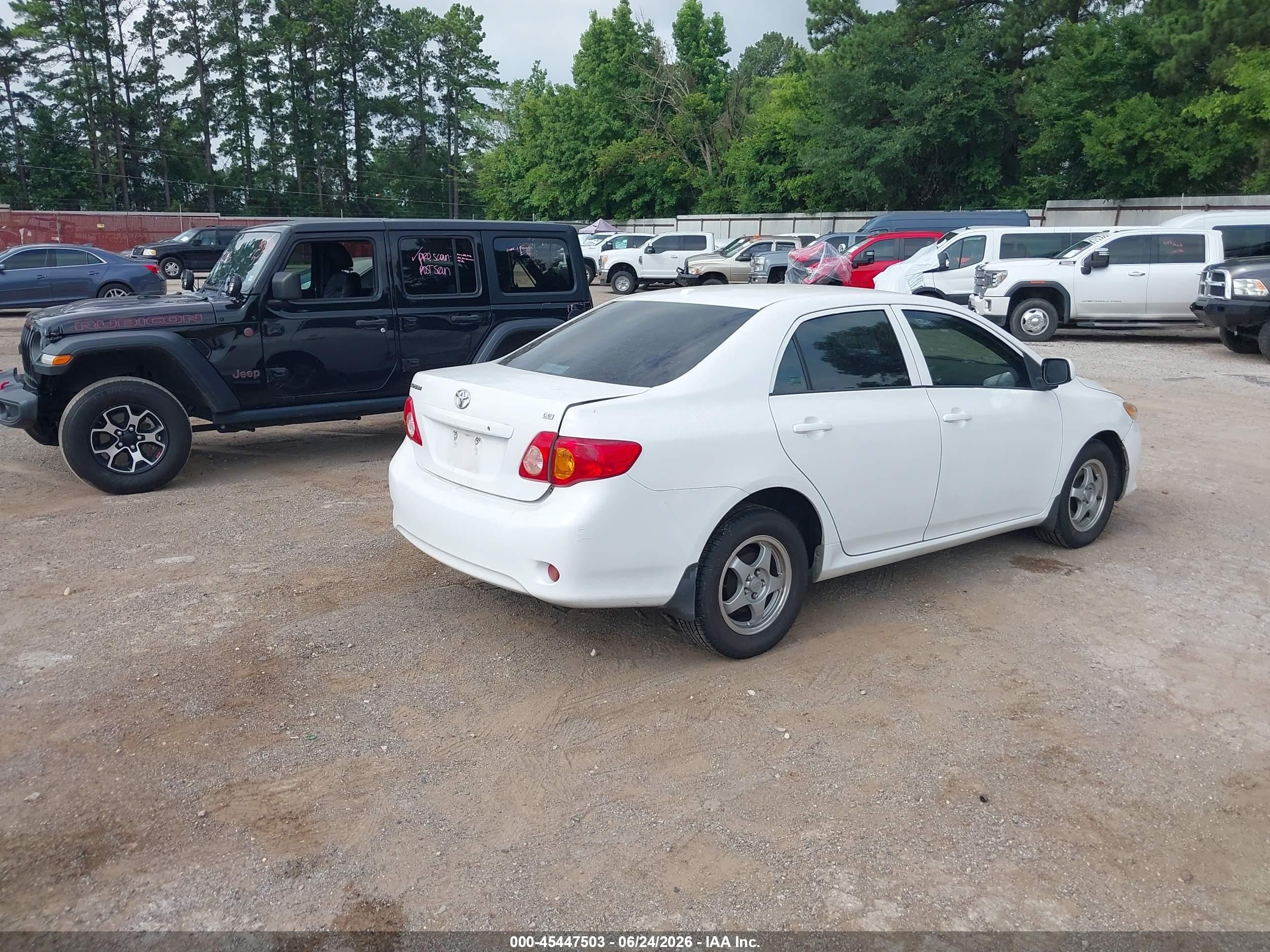 2009 Toyota Corolla Le White vin: 1NXBU40E59Z016468