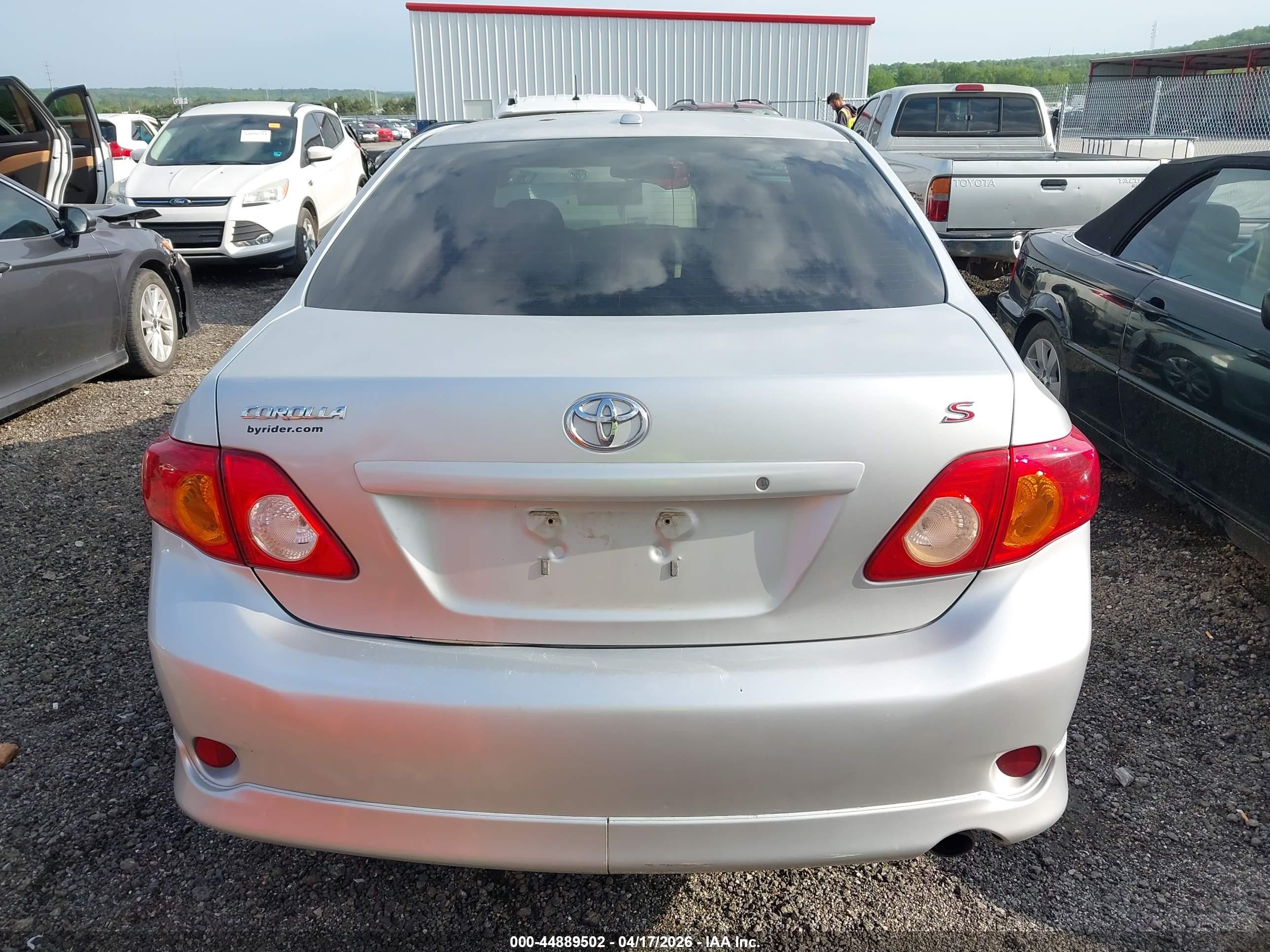 2009 Toyota Corolla S Silver vin: 1NXBU40E59Z025512
