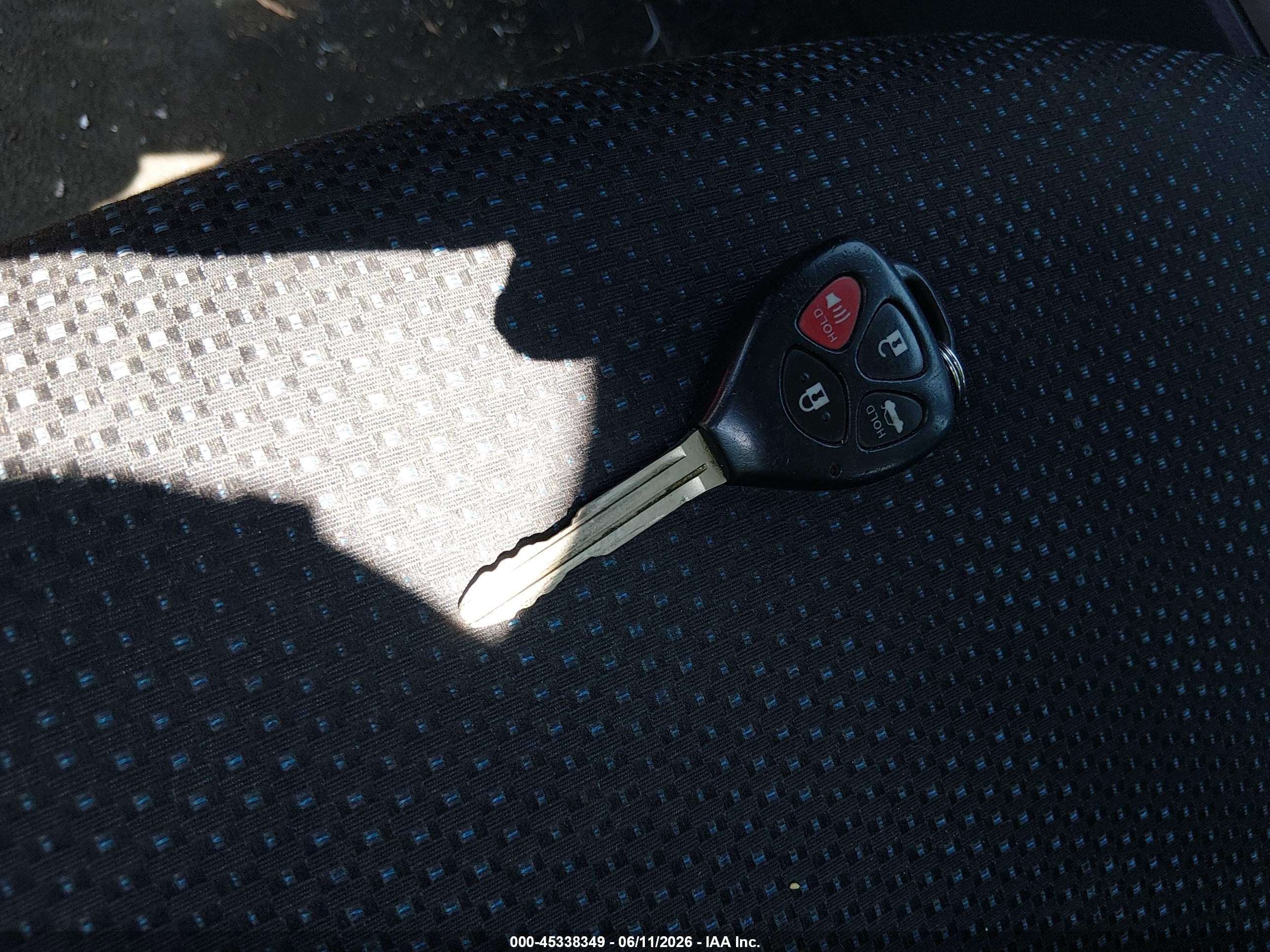 2009 Toyota Corolla S Red vin: 1NXBU40E59Z027471