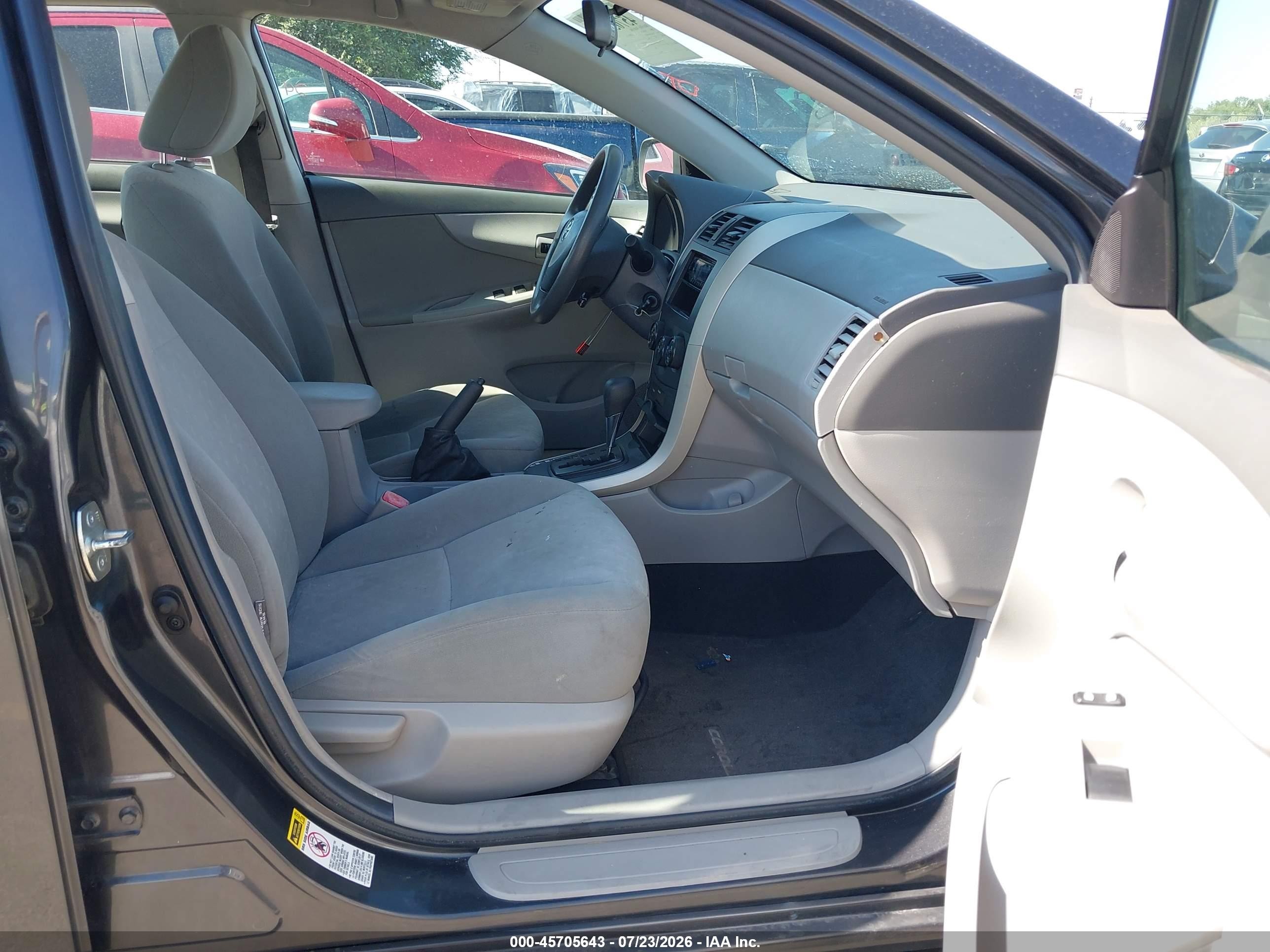 2009 Toyota Corolla Le Gray vin: 1NXBU40E59Z039927