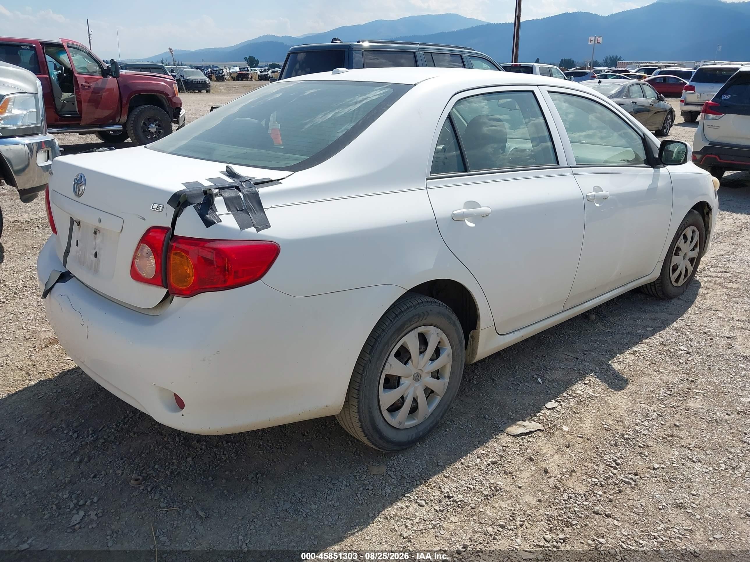 2009 Toyota Corolla Le White vin: 1NXBU40E59Z044996