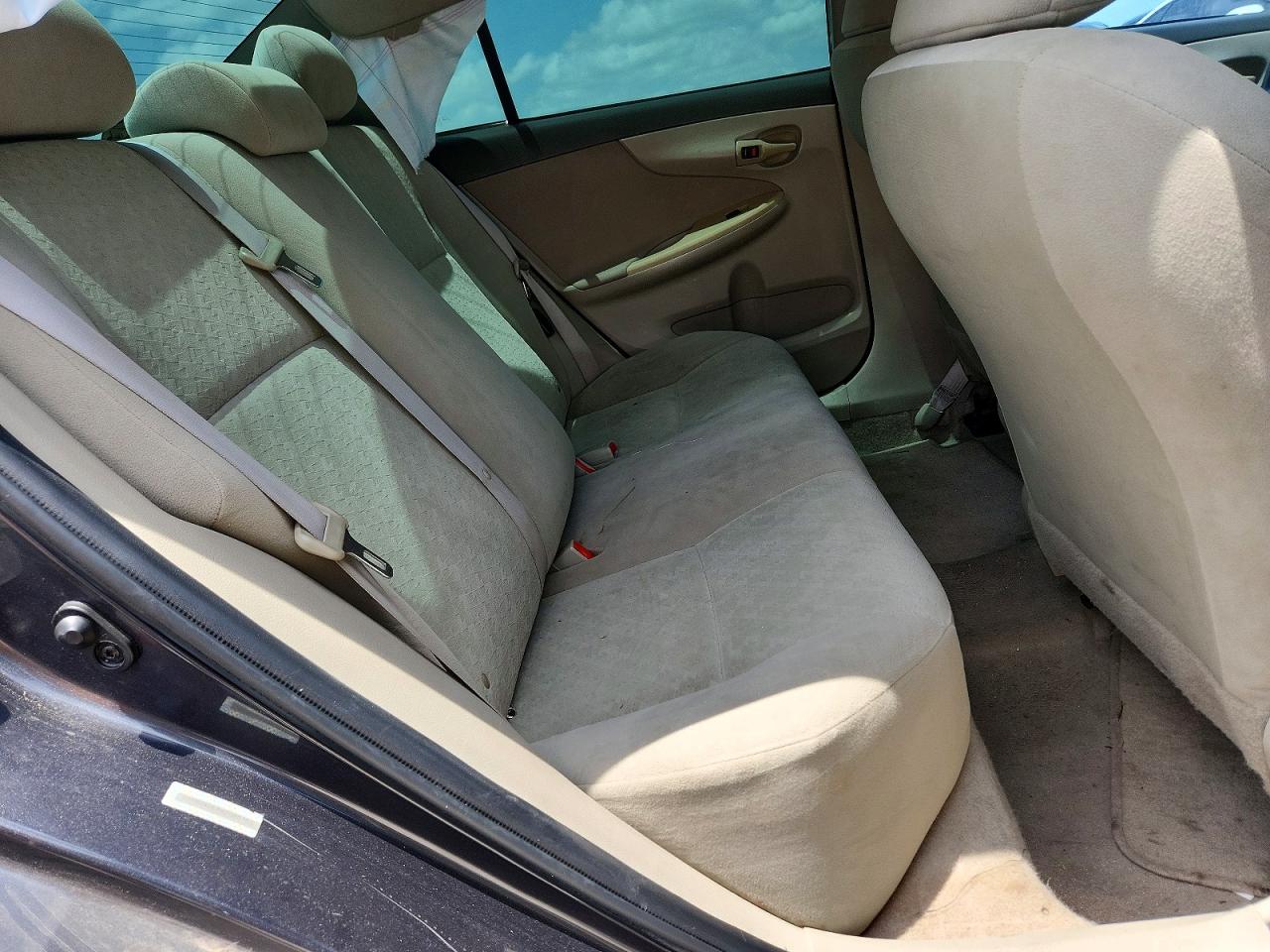 2009 Toyota Corolla Le Gray vin: 1NXBU40E59Z045162