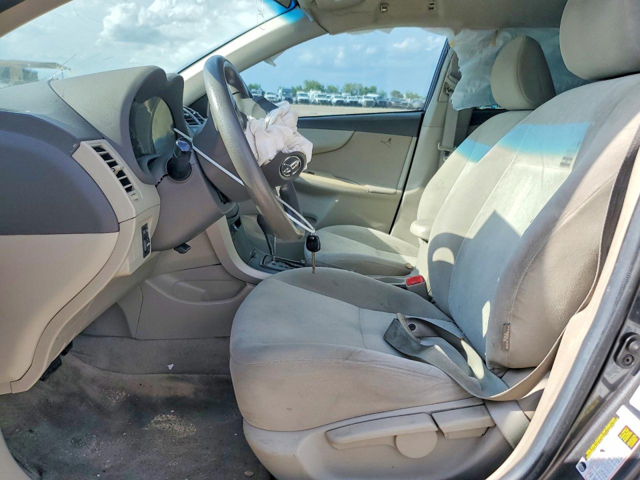2009 Toyota Corolla Le Gray vin: 1NXBU40E59Z045162