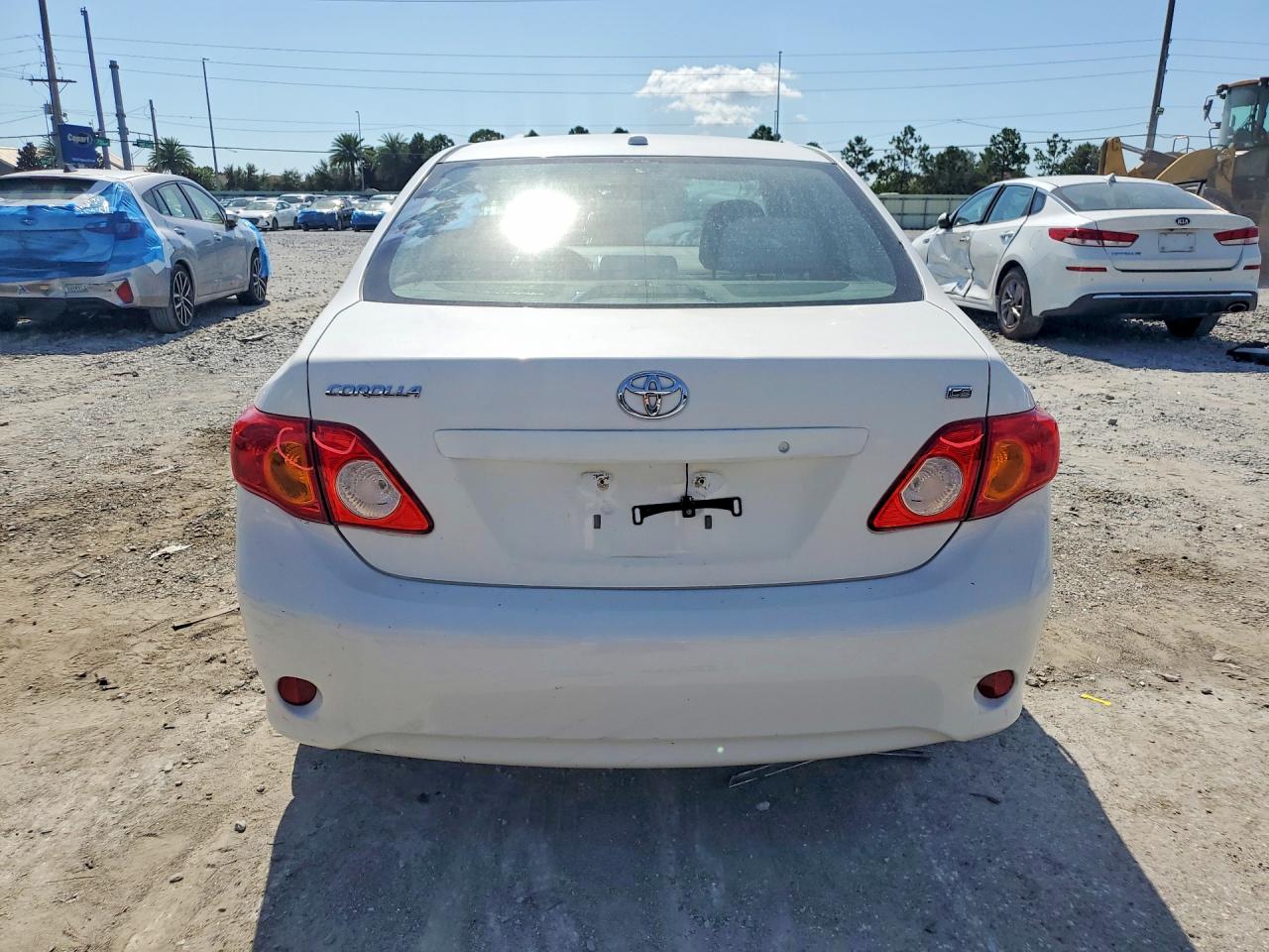 2009 Toyota Corolla Le Белый vin: 1NXBU40E59Z056999