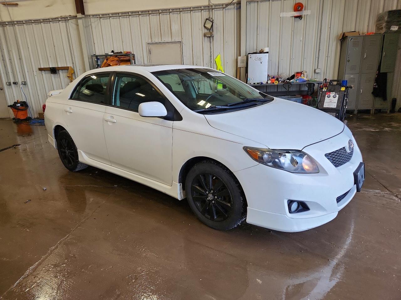 2009 Toyota Corolla S White vin: 1NXBU40E59Z073222