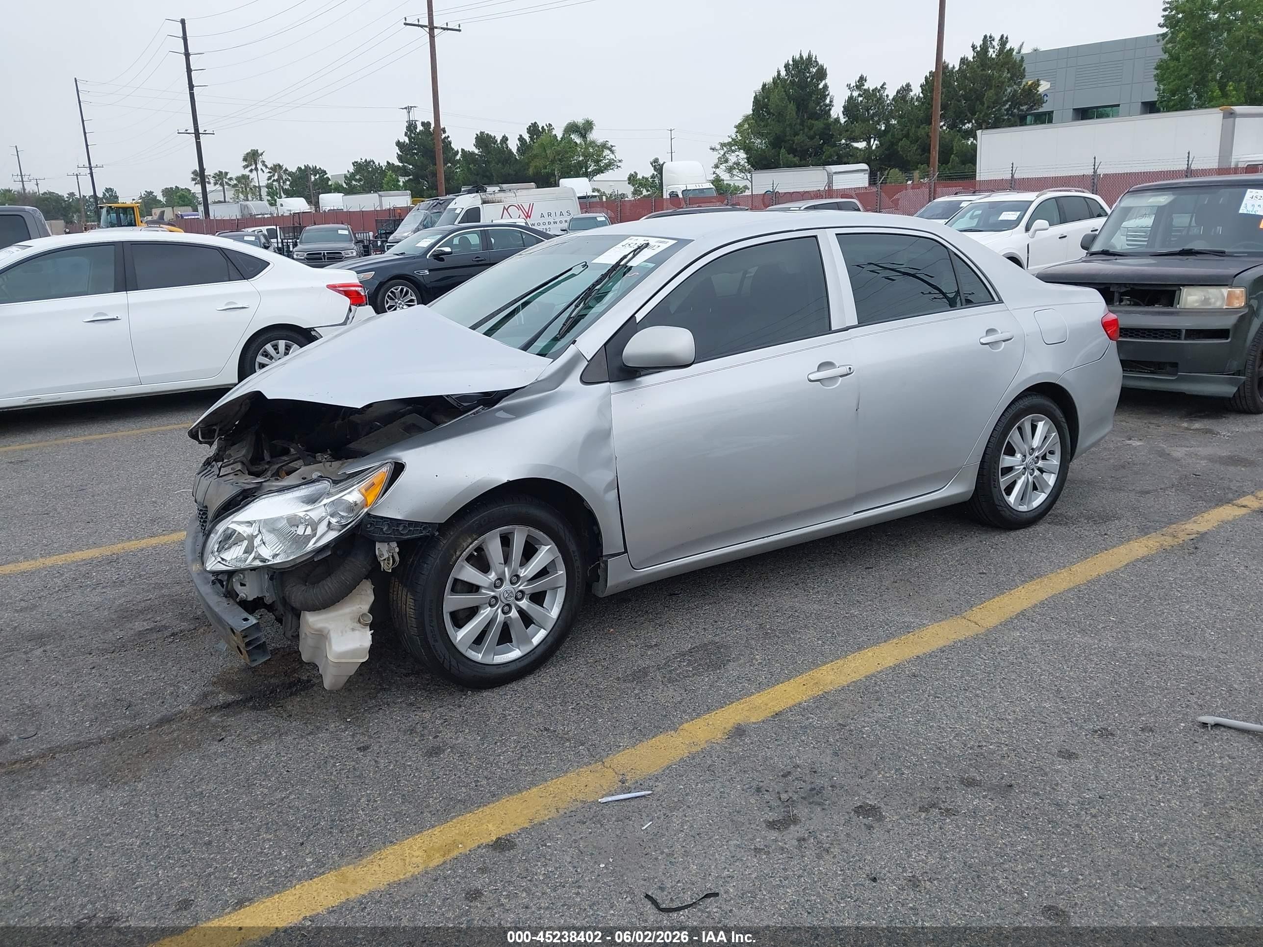 2009 Toyota Corolla Le Silver vin: 1NXBU40E59Z074130