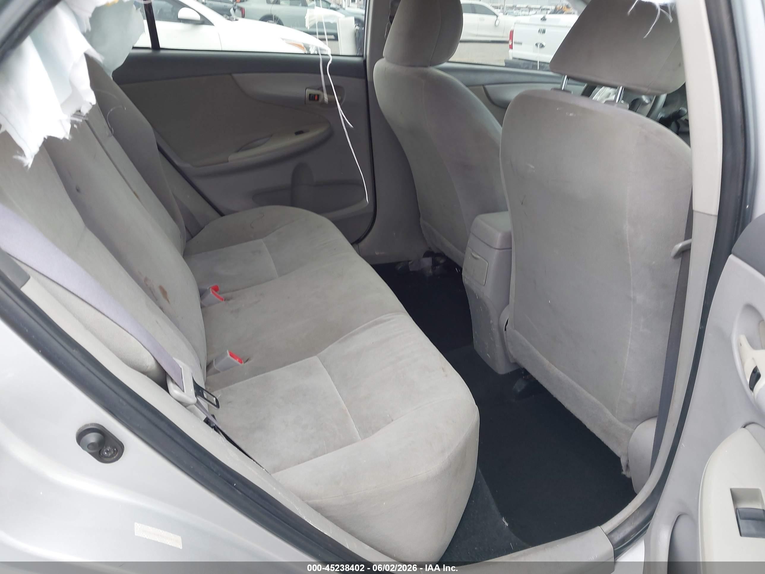 2009 Toyota Corolla Le Silver vin: 1NXBU40E59Z074130