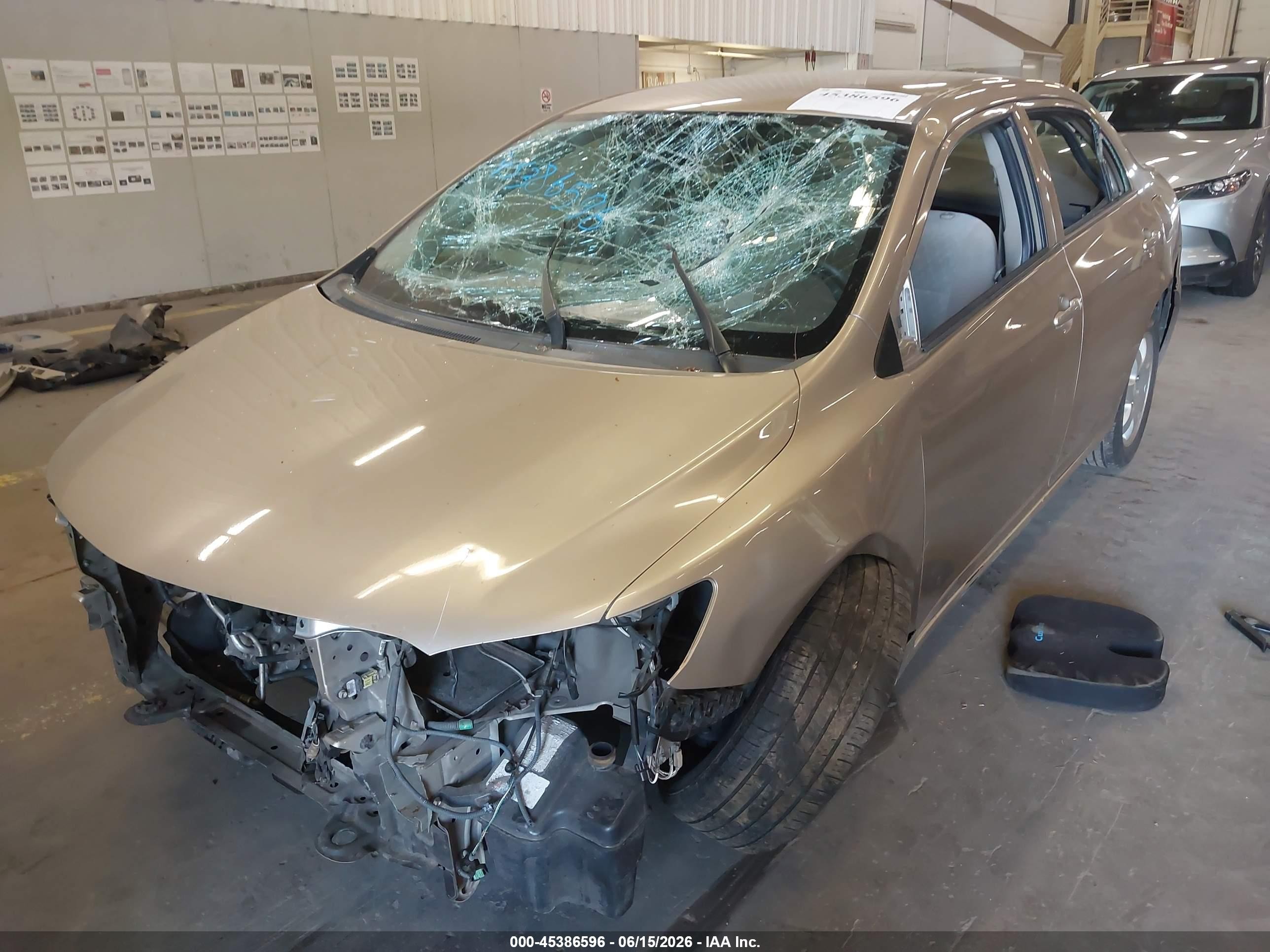 2009 Toyota Corolla Le Beige vin: 1NXBU40E59Z098380