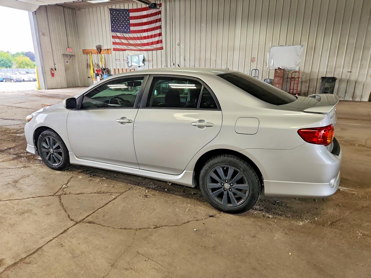 2009 Toyota Corolla S Silver vin: 1NXBU40E59Z110334