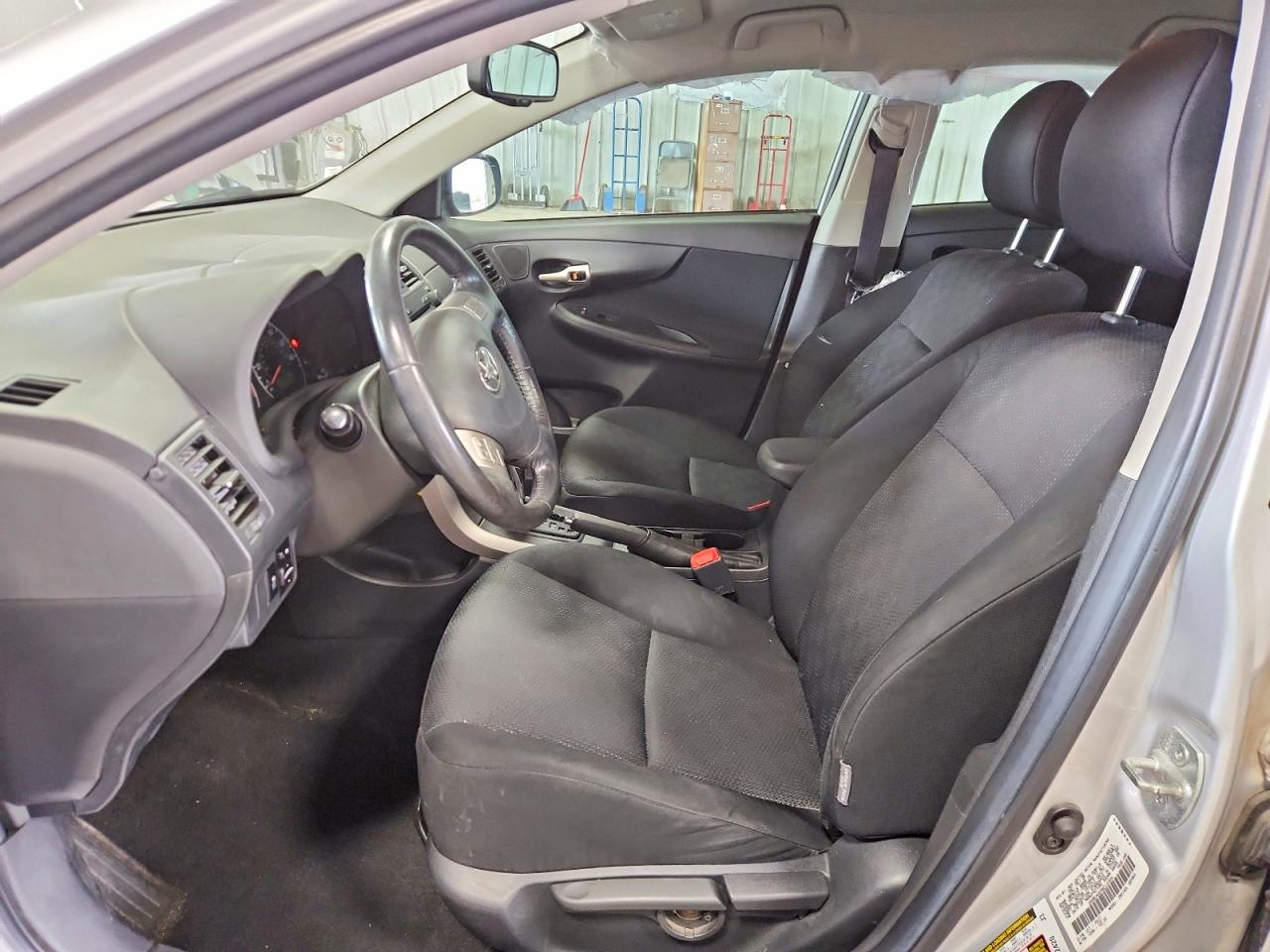 2009 Toyota Corolla S Silver vin: 1NXBU40E59Z110334