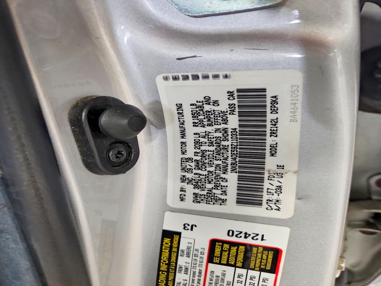 2009 Toyota Corolla S Silver vin: 1NXBU40E59Z110334