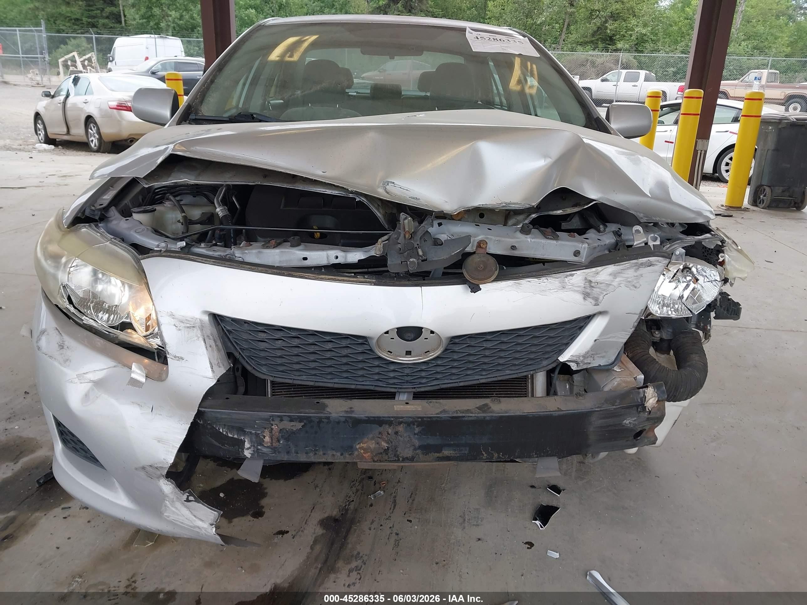 2009 Toyota Corolla Le Silver vin: 1NXBU40E59Z118496