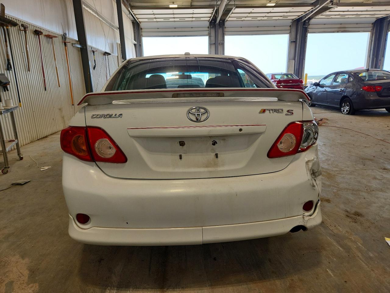 2009 Toyota Corolla S White vin: 1NXBU40E59Z134066