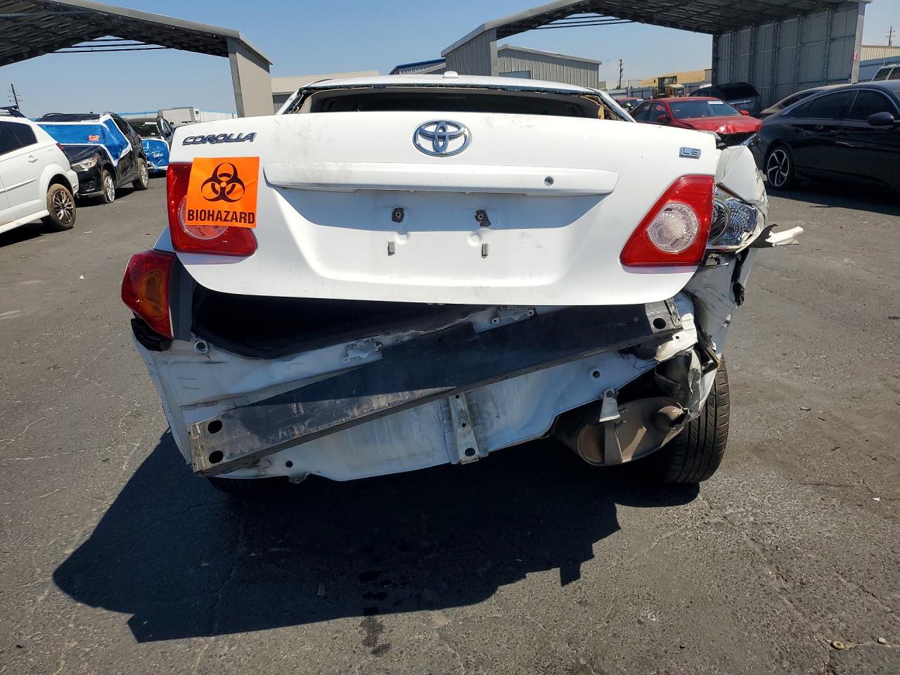 2009 Toyota Corolla Le White vin: 1NXBU40E59Z153636