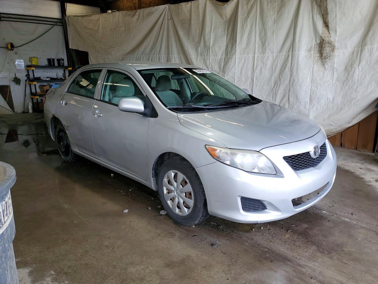 2009 Toyota Corolla Le Silver vin: 1NXBU40E69Z075559