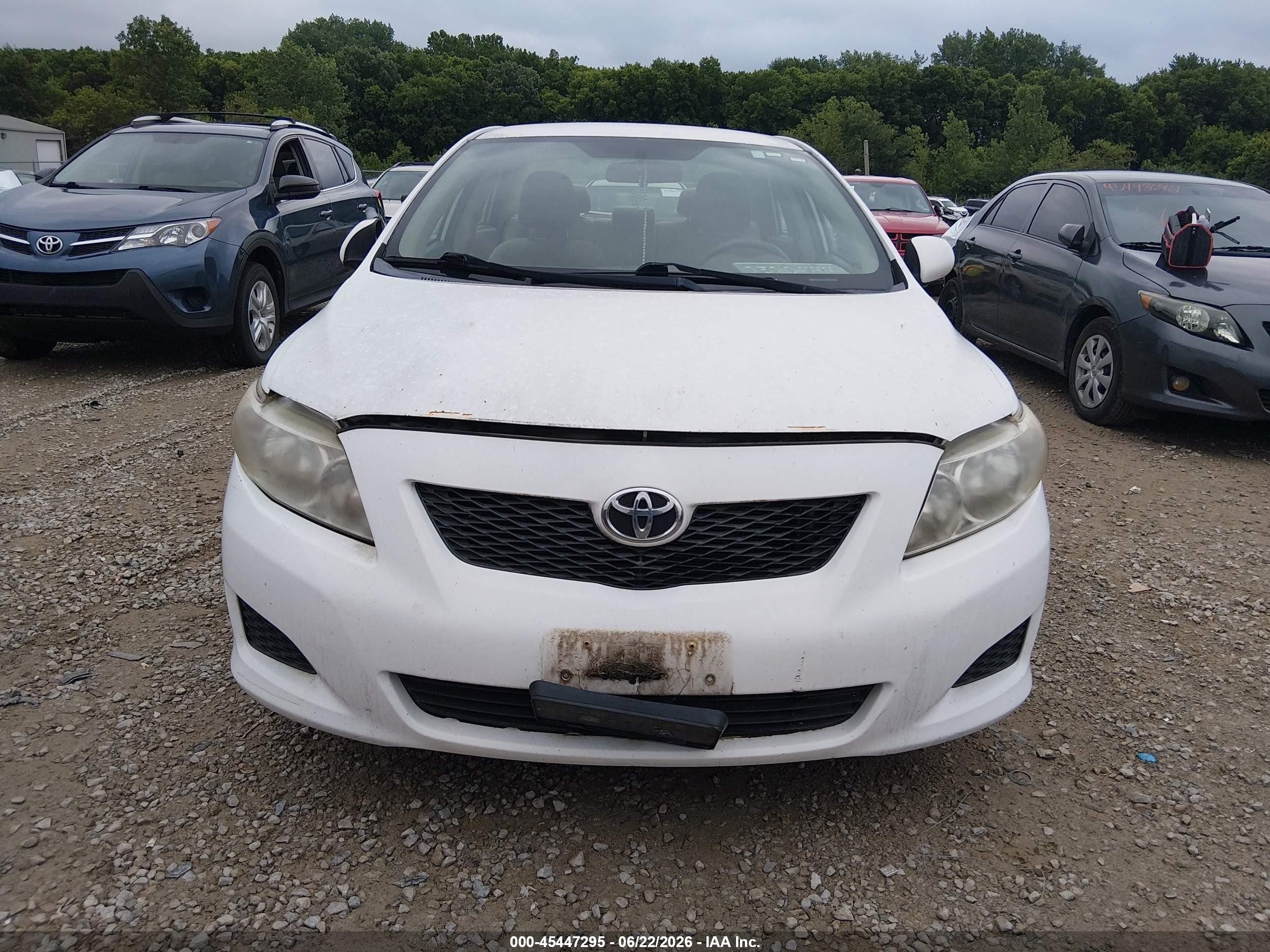 2009 Toyota Corolla Le White vin: 1NXBU40E69Z097111