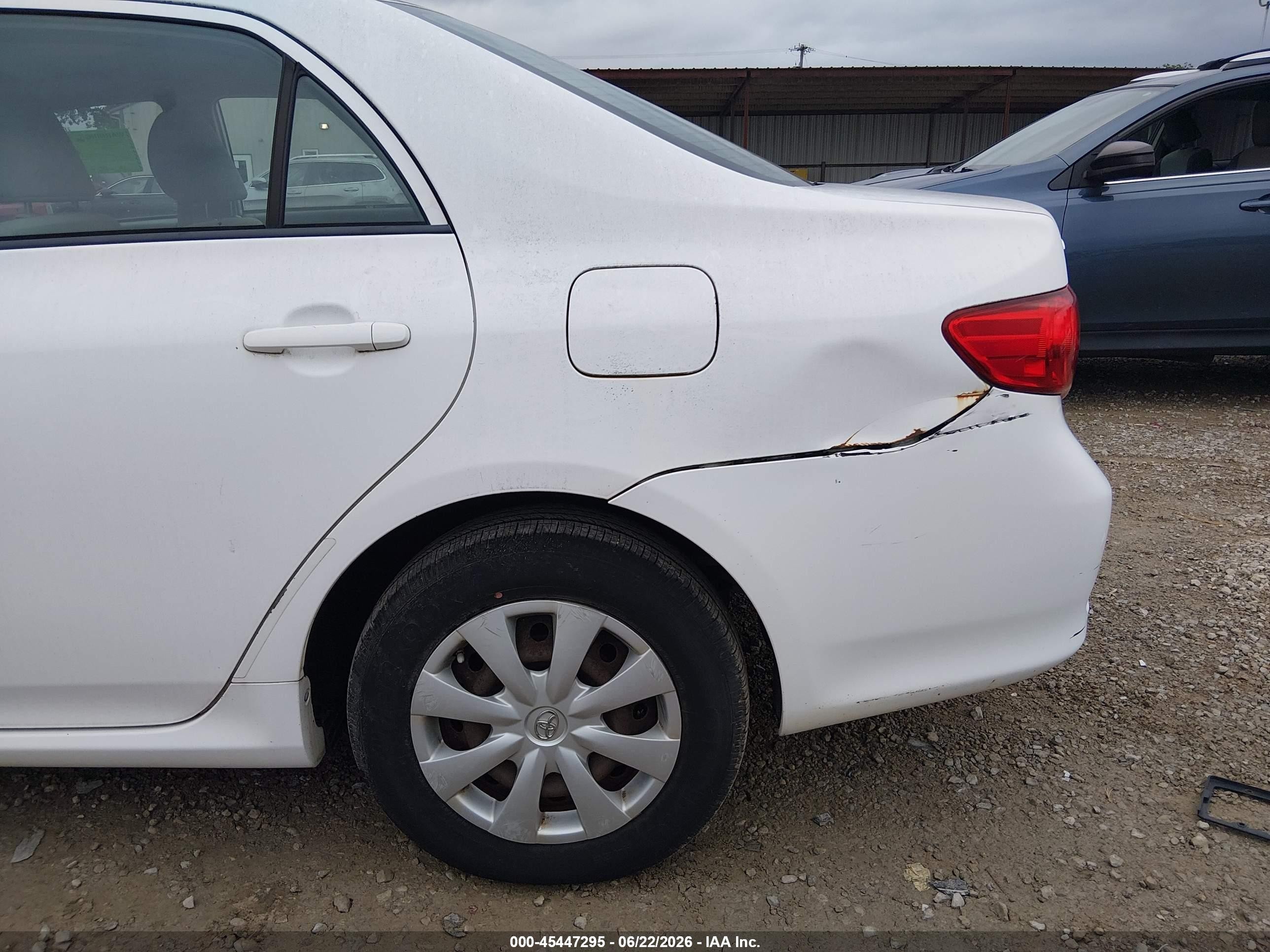 2009 Toyota Corolla Le White vin: 1NXBU40E69Z097111