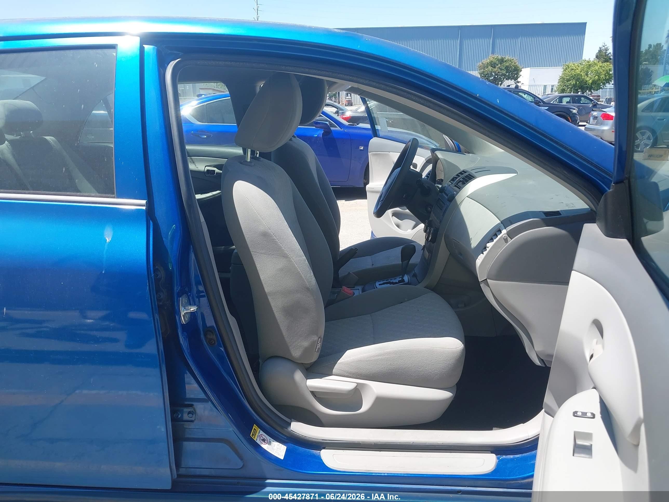 2009 Toyota Corolla Le Blue vin: 1NXBU40E69Z106535