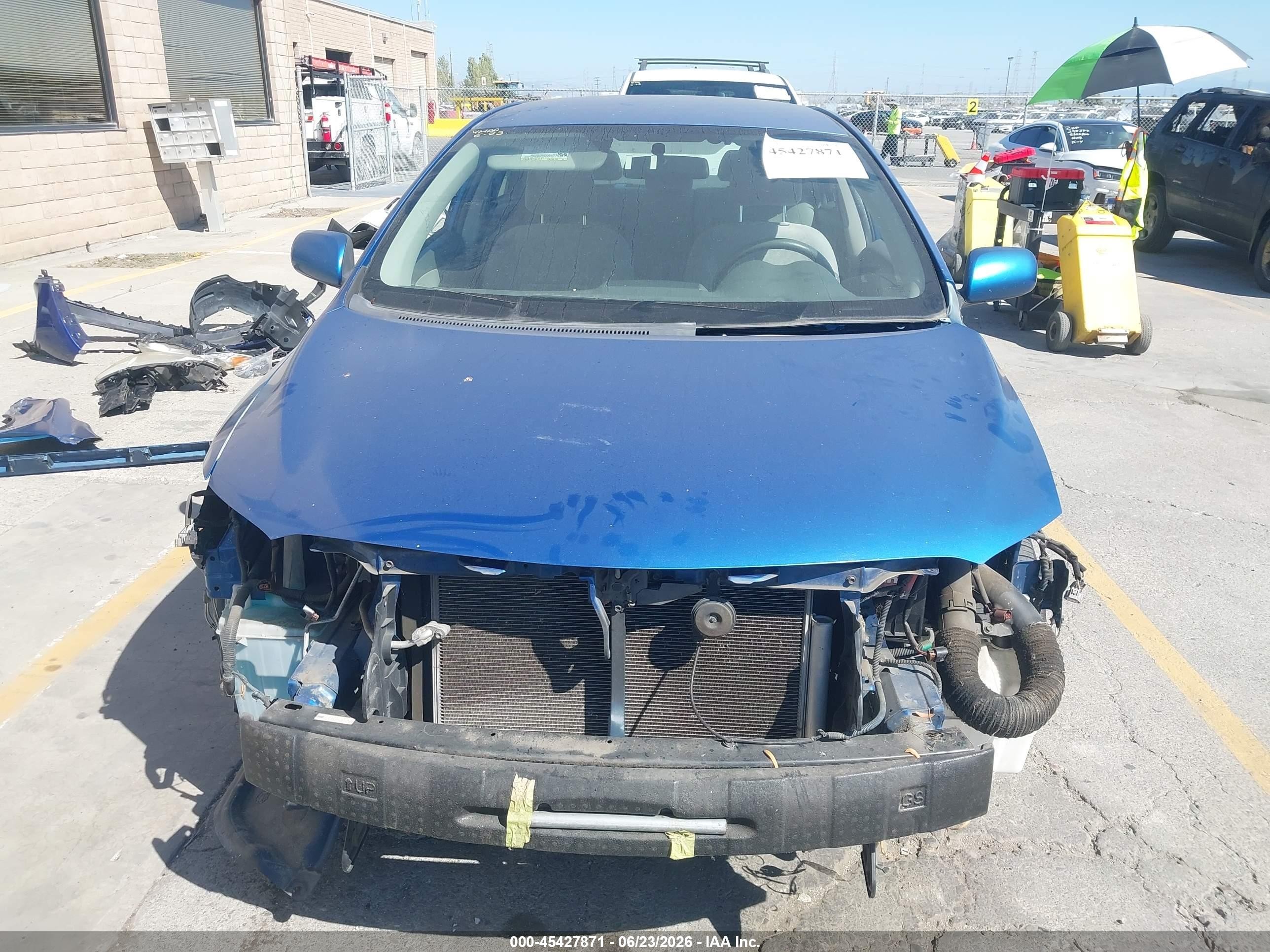 2009 Toyota Corolla Le Blue vin: 1NXBU40E69Z106535
