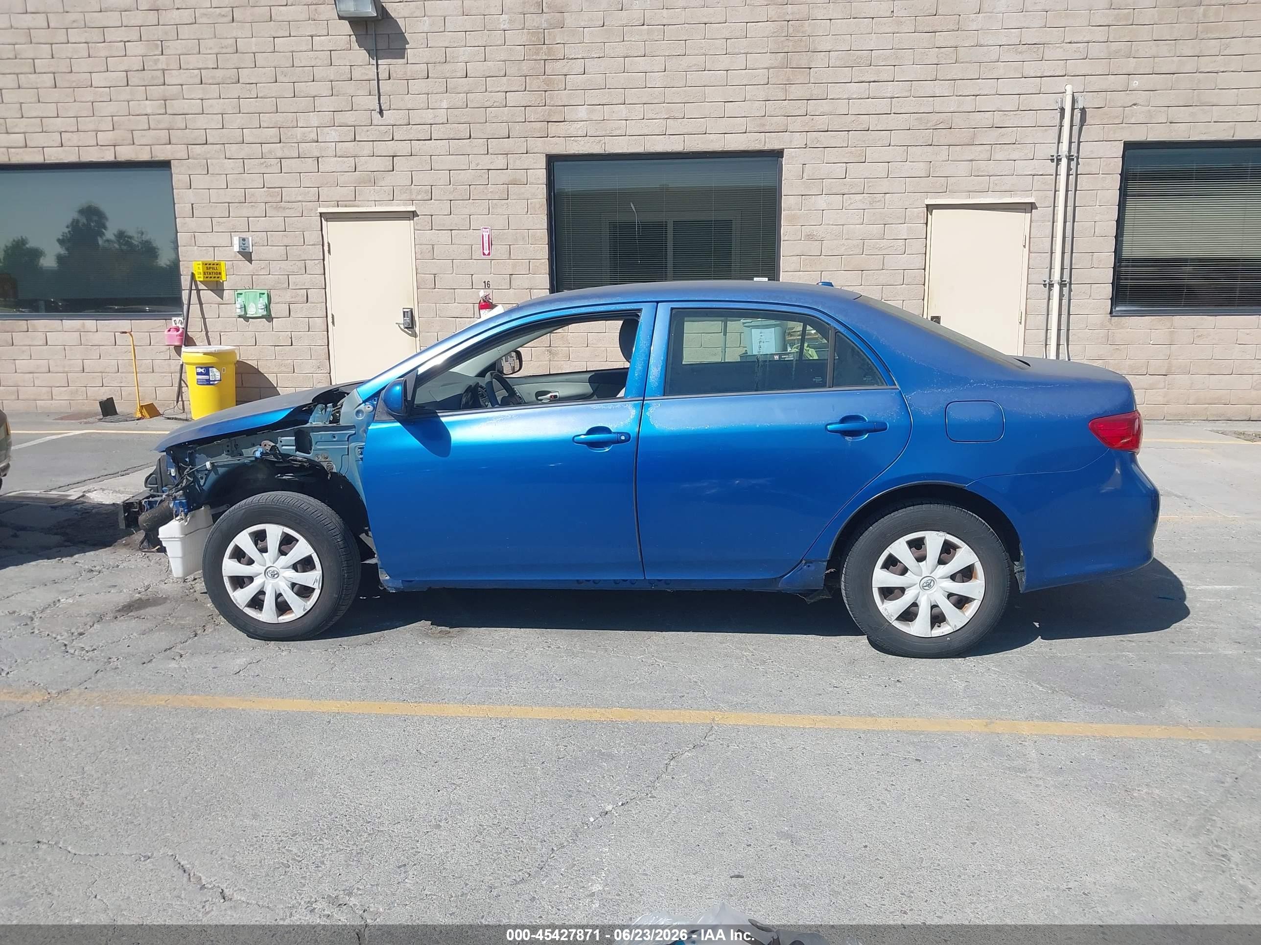 2009 Toyota Corolla Le Blue vin: 1NXBU40E69Z106535