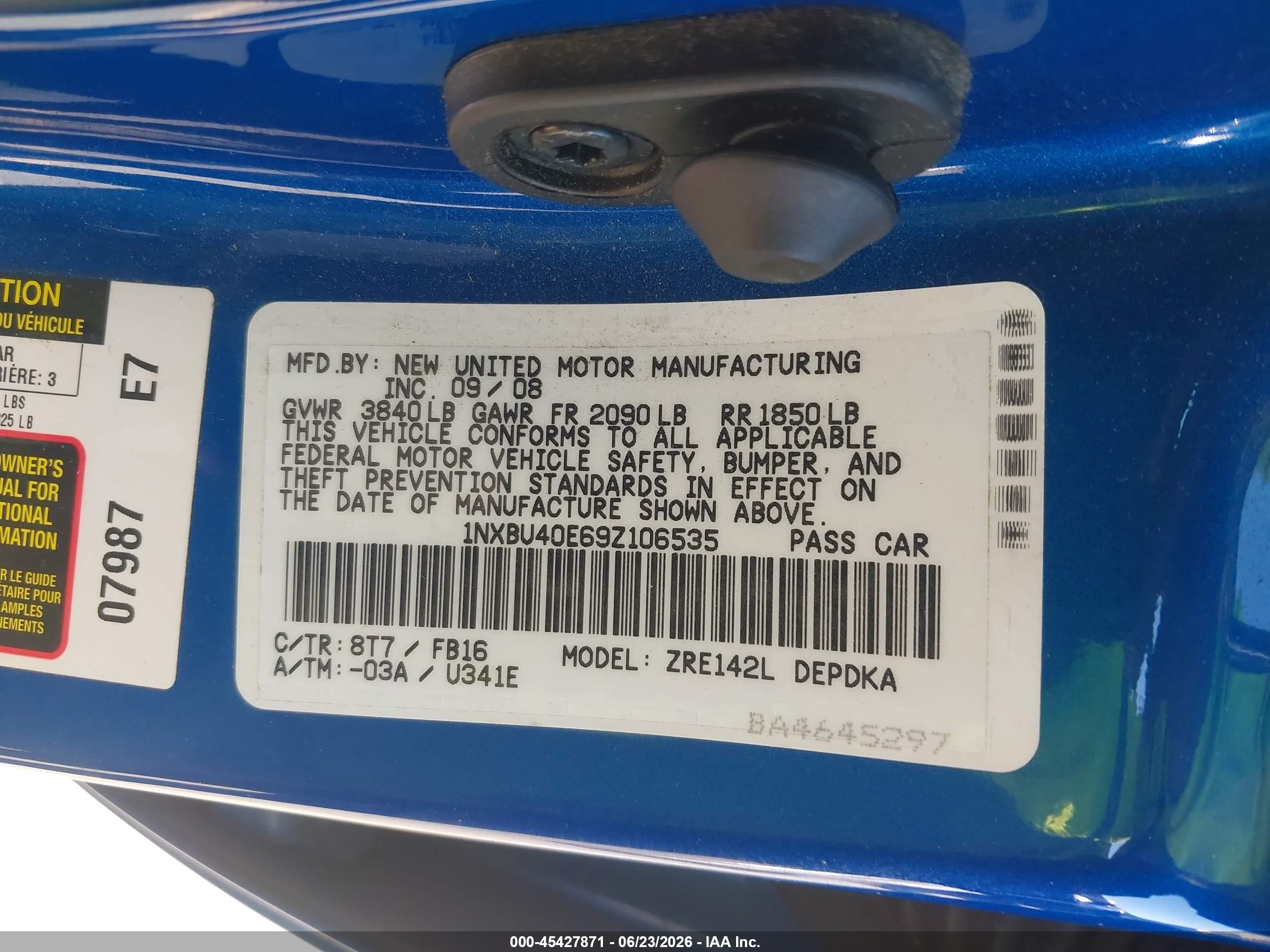 2009 Toyota Corolla Le Blue vin: 1NXBU40E69Z106535