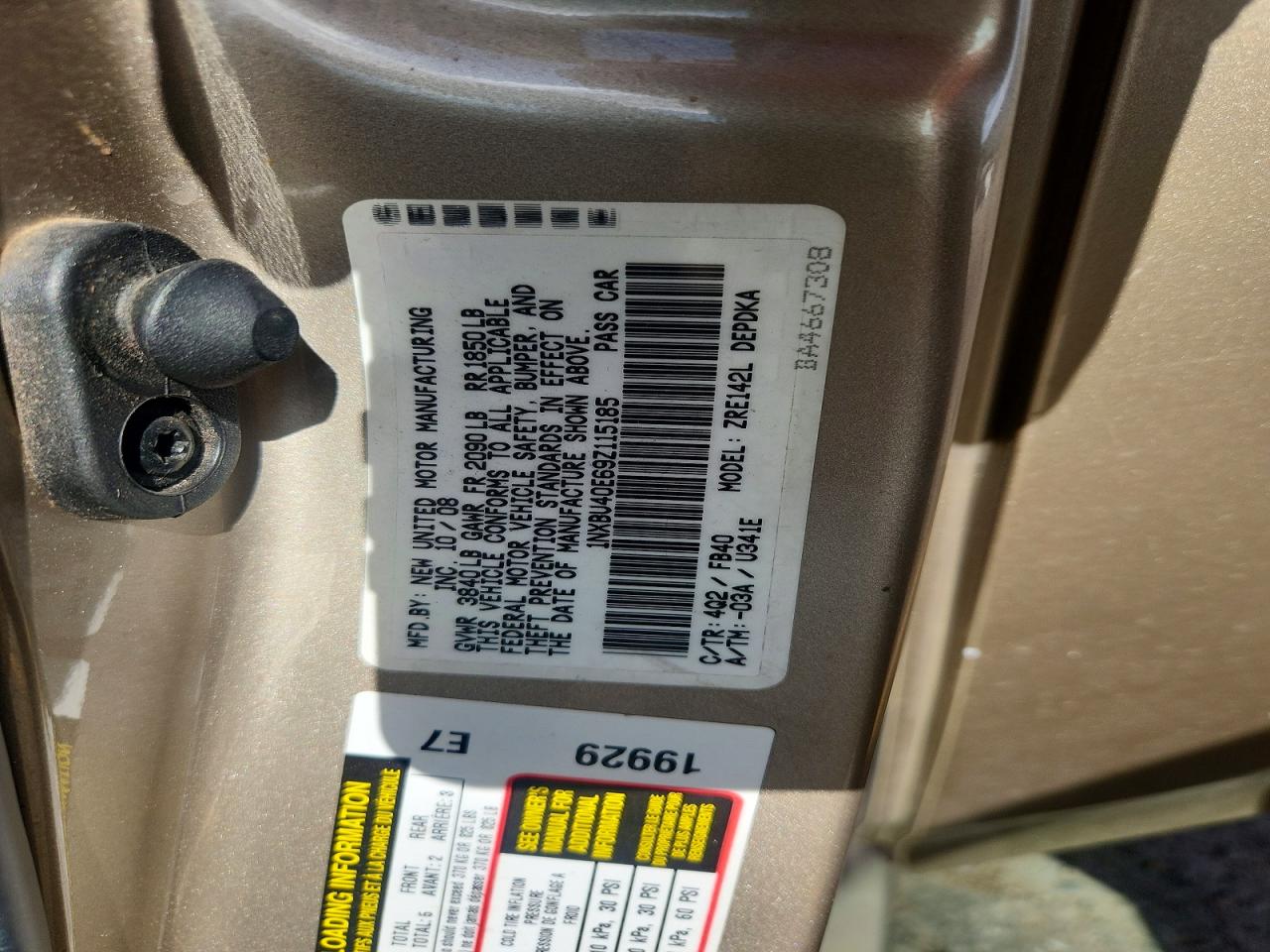 2009 Toyota Corolla Le Gold vin: 1NXBU40E69Z115185