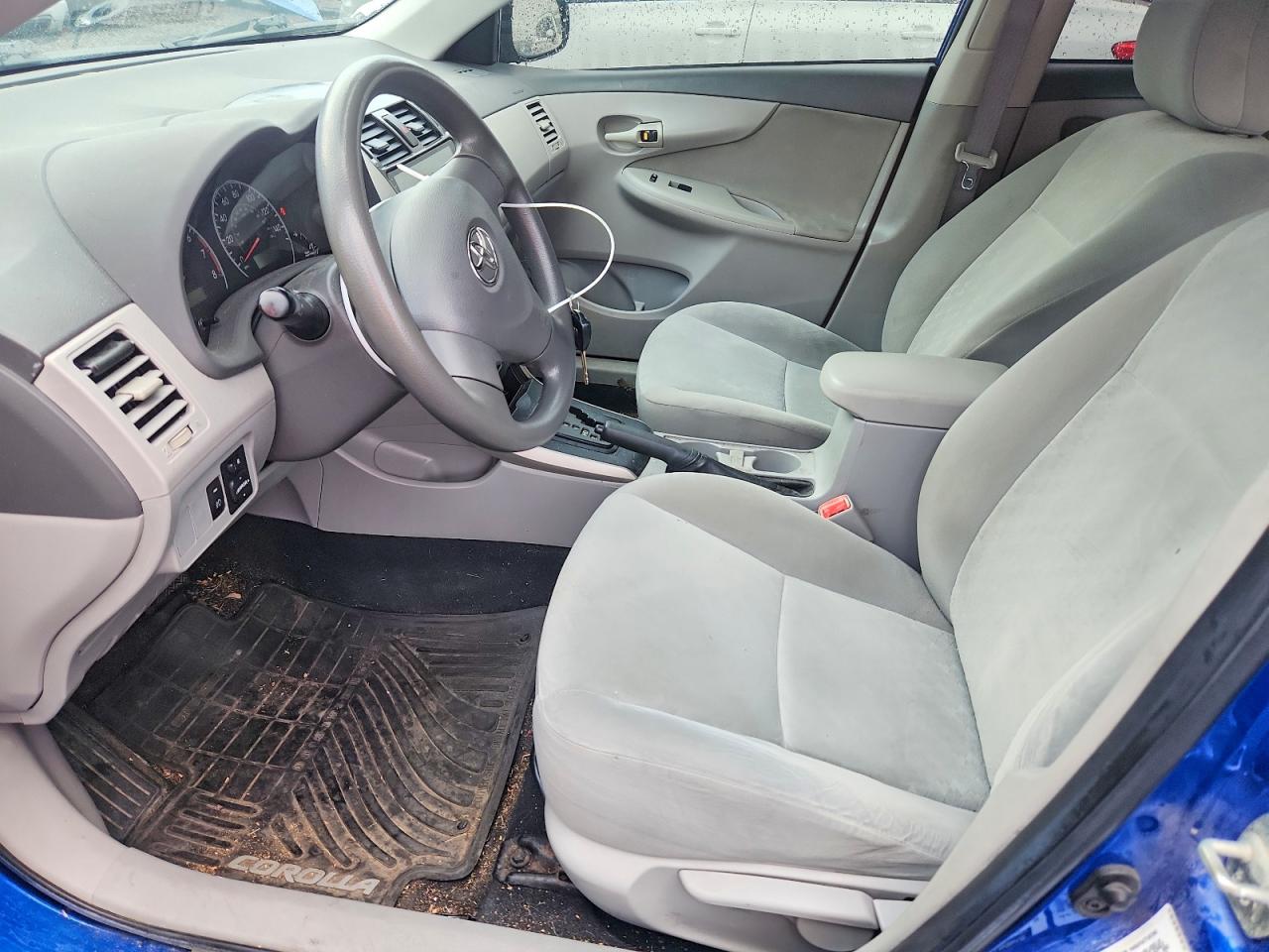 2009 Toyota Corolla Blue vin: 1NXBU40E69Z122802