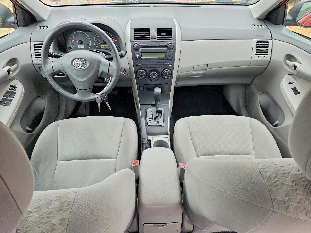 2009 Toyota Corolla Le Красный vin: 1NXBU40E69Z138062