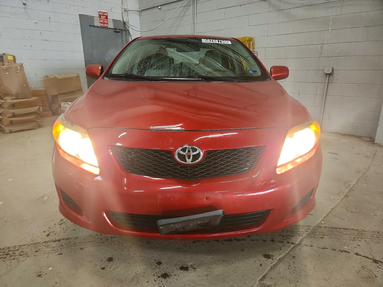 2009 Toyota Corolla Le Red vin: 1NXBU40E69Z151796