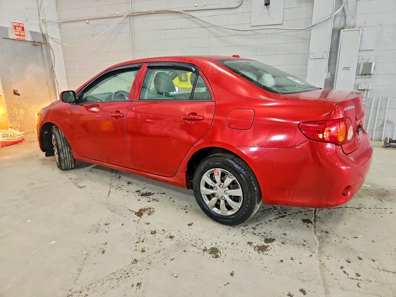 2009 Toyota Corolla Le Red vin: 1NXBU40E69Z151796