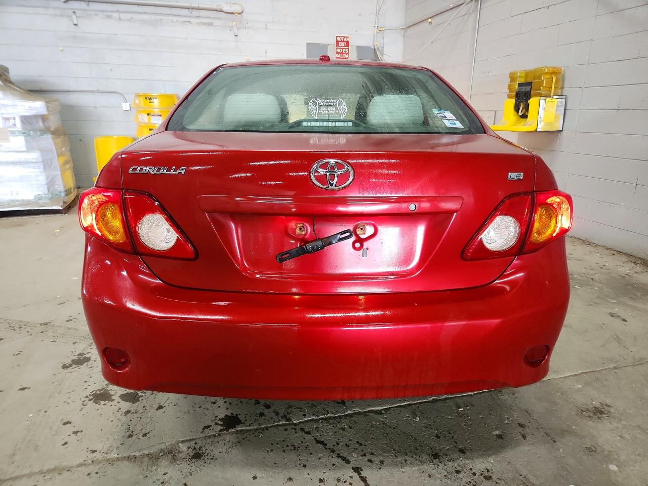 2009 Toyota Corolla Le Red vin: 1NXBU40E69Z151796