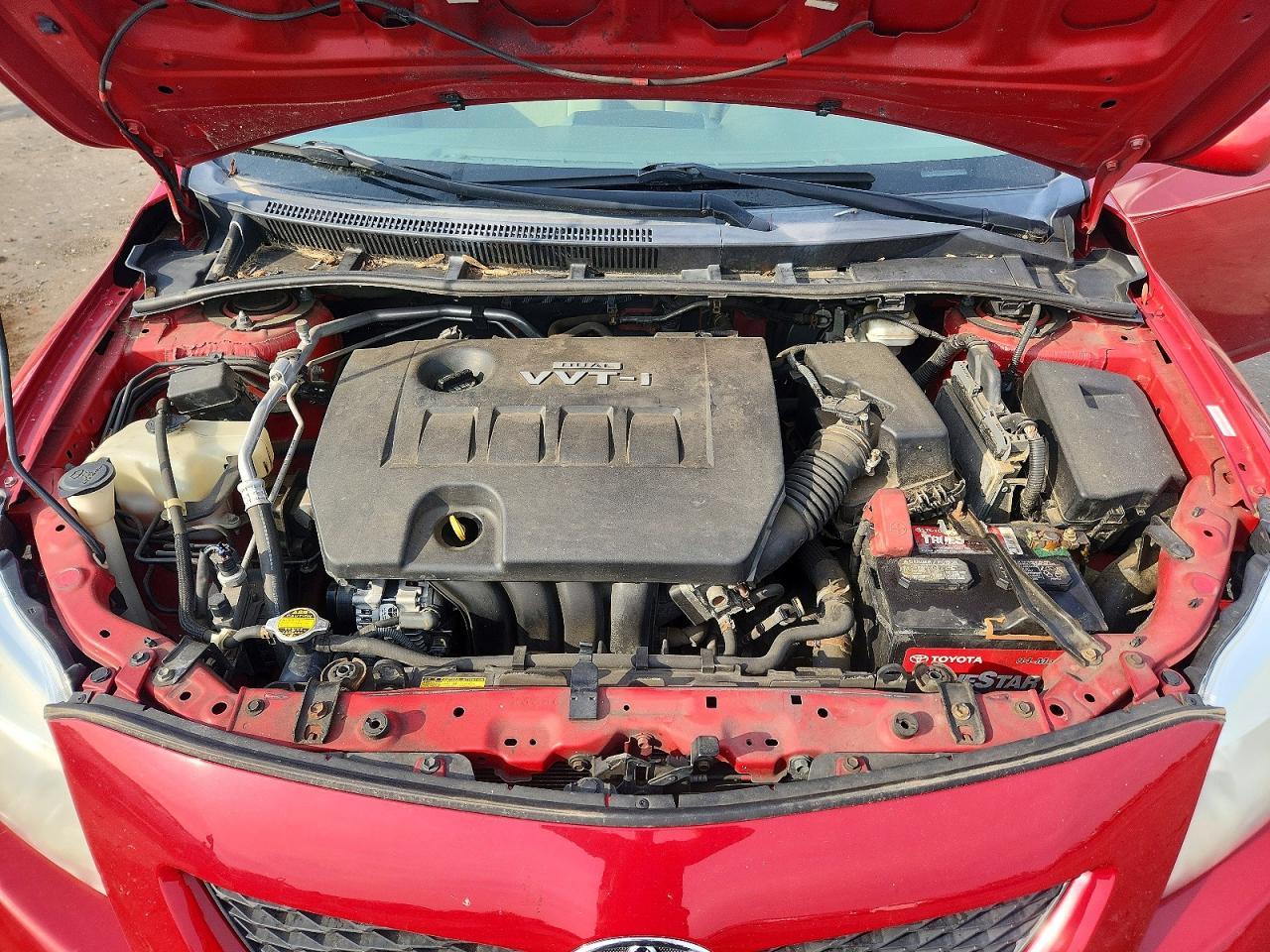 2009 Toyota Corolla Le Red vin: 1NXBU40E69Z151796