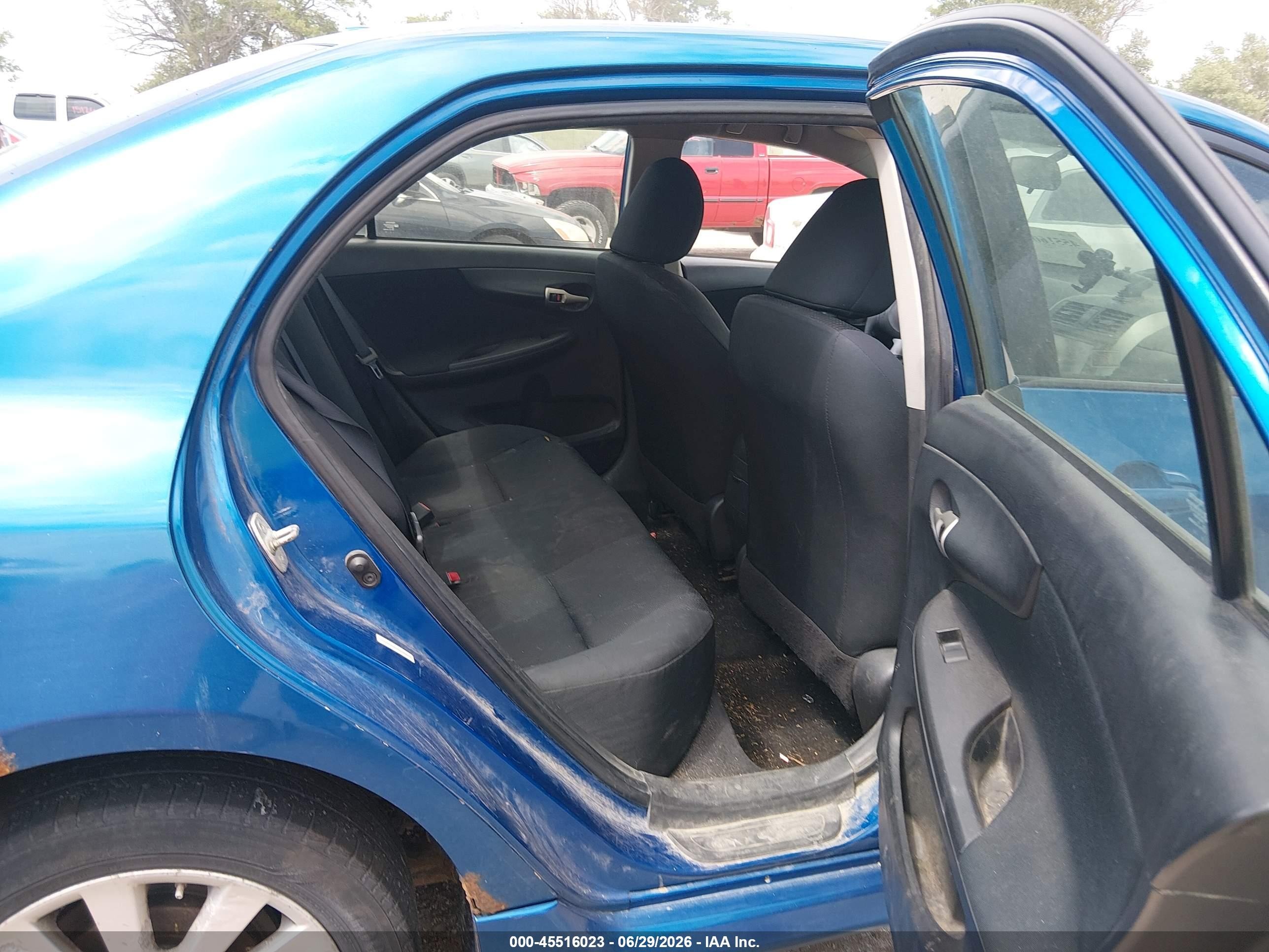 2009 Toyota Corolla S Blue vin: 1NXBU40E69Z156321