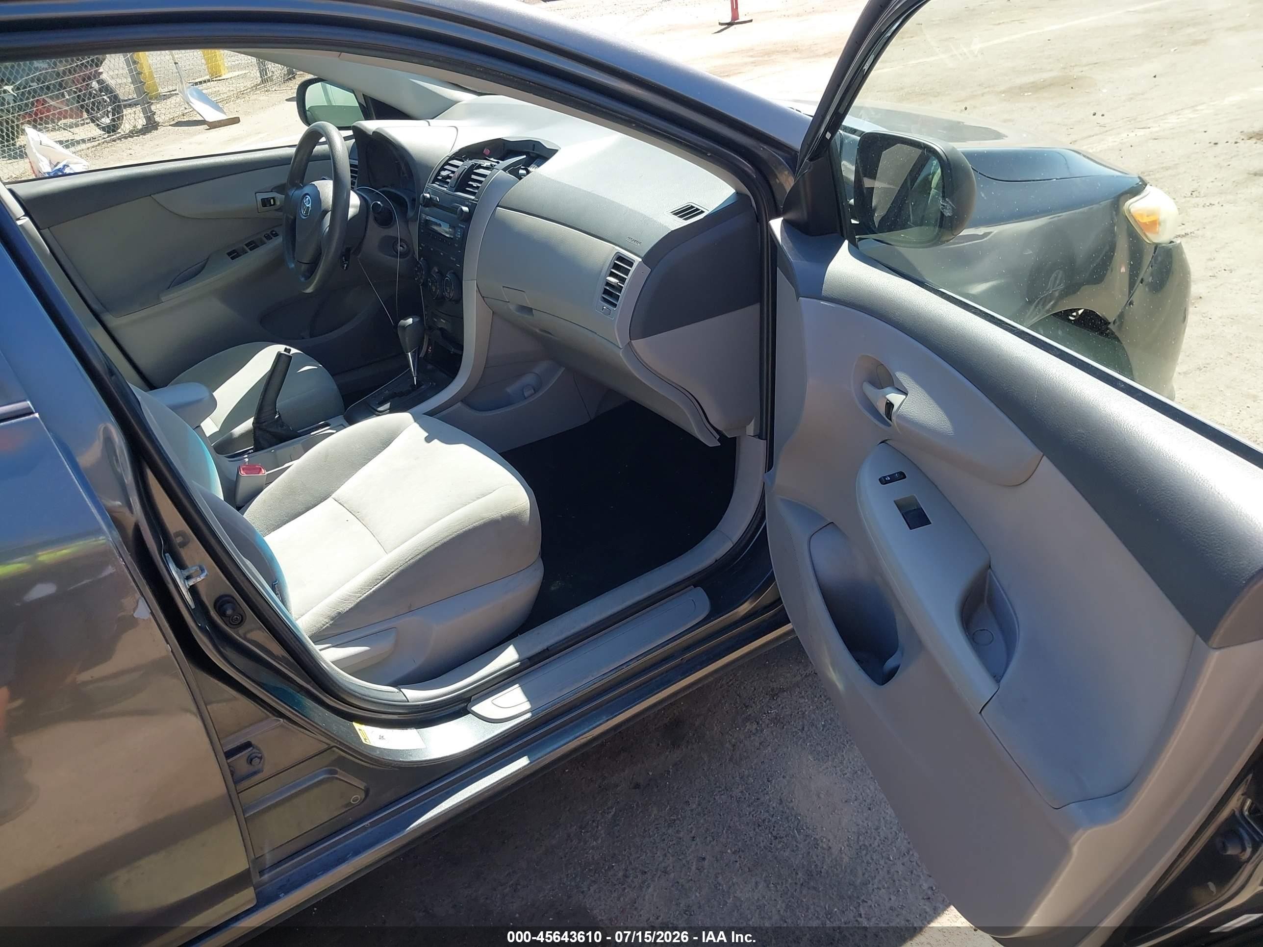 2009 Toyota Corolla Le Gray vin: 1NXBU40E79Z012115