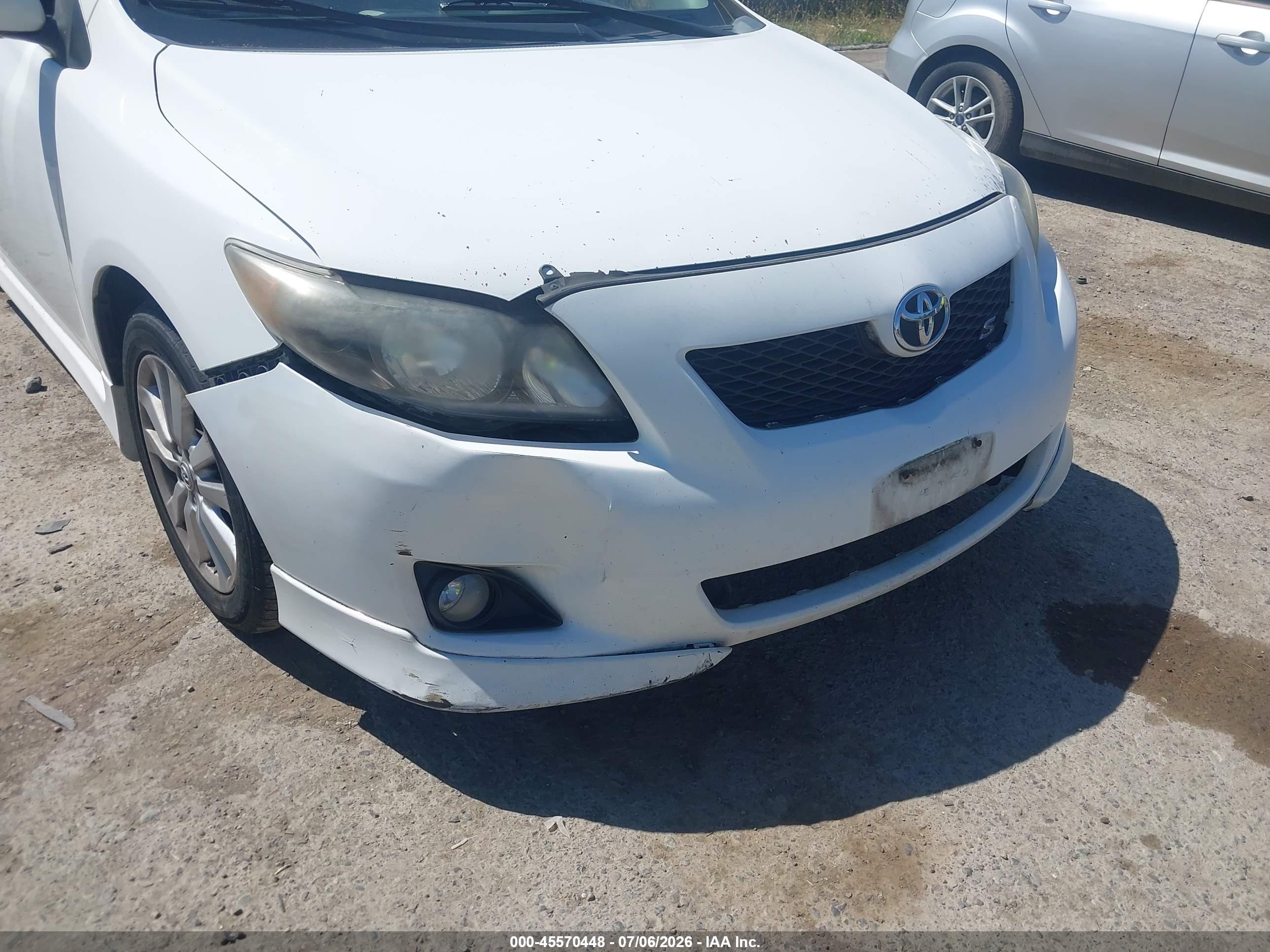 2009 Toyota Corolla S White vin: 1NXBU40E79Z014074