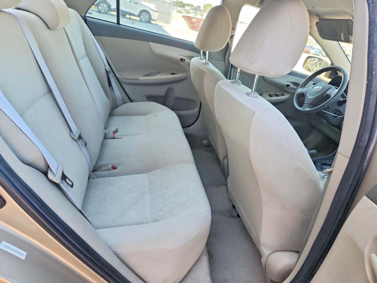 2009 Toyota Corolla Le Silver vin: 1NXBU40E79Z052825