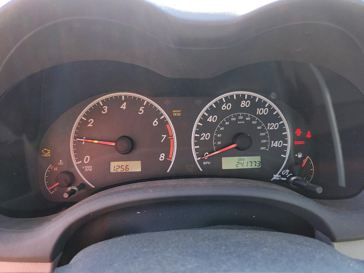 2009 Toyota Corolla Base Silver vin: 1NXBU40E79Z062268