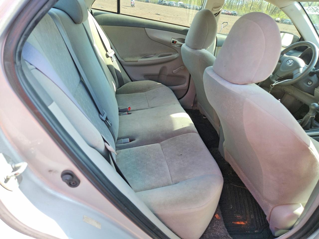 2009 Toyota Corolla Base Silver vin: 1NXBU40E79Z062268