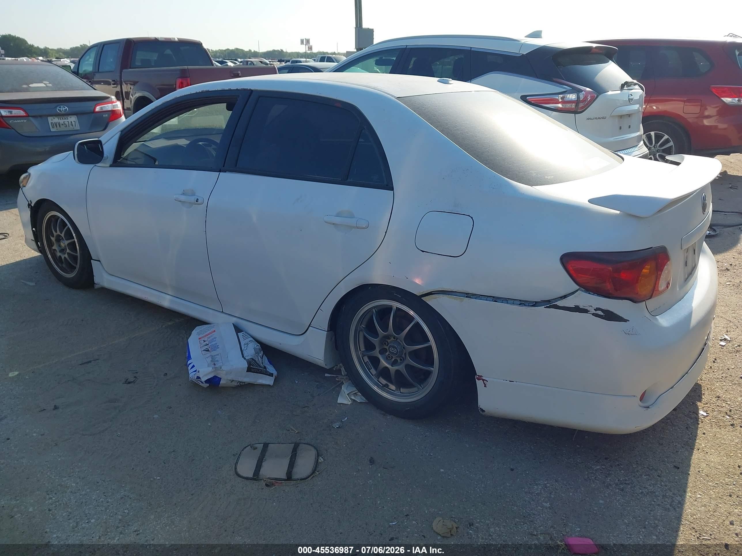 2009 Toyota Corolla S White vin: 1NXBU40E79Z074212