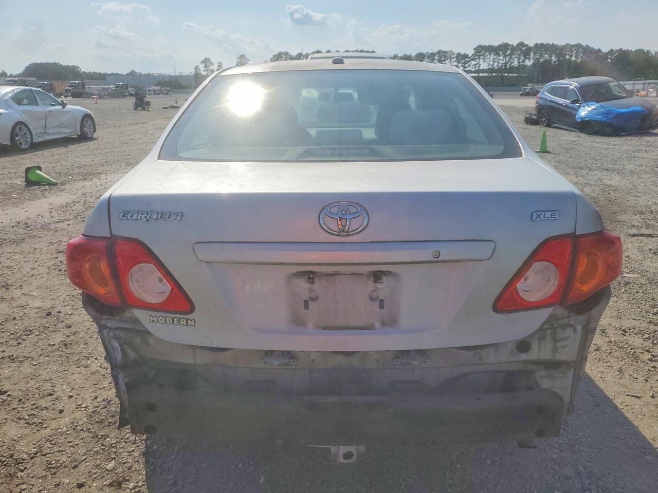 2009 Toyota Corolla Xle Silver vin: 1NXBU40E79Z099126