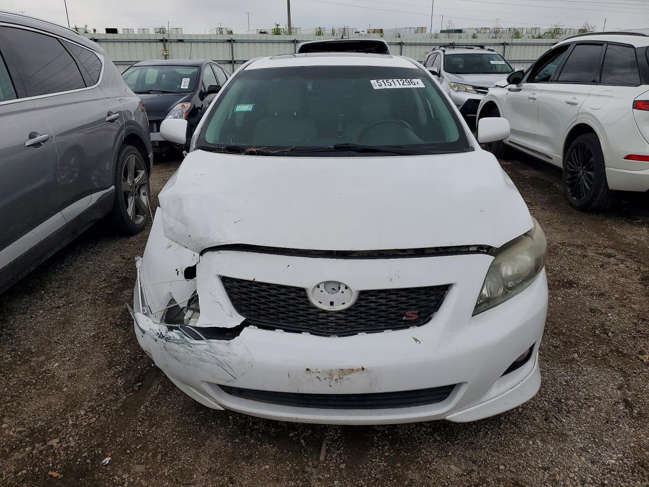 2009 Toyota Corolla White vin: 1NXBU40E79Z110612