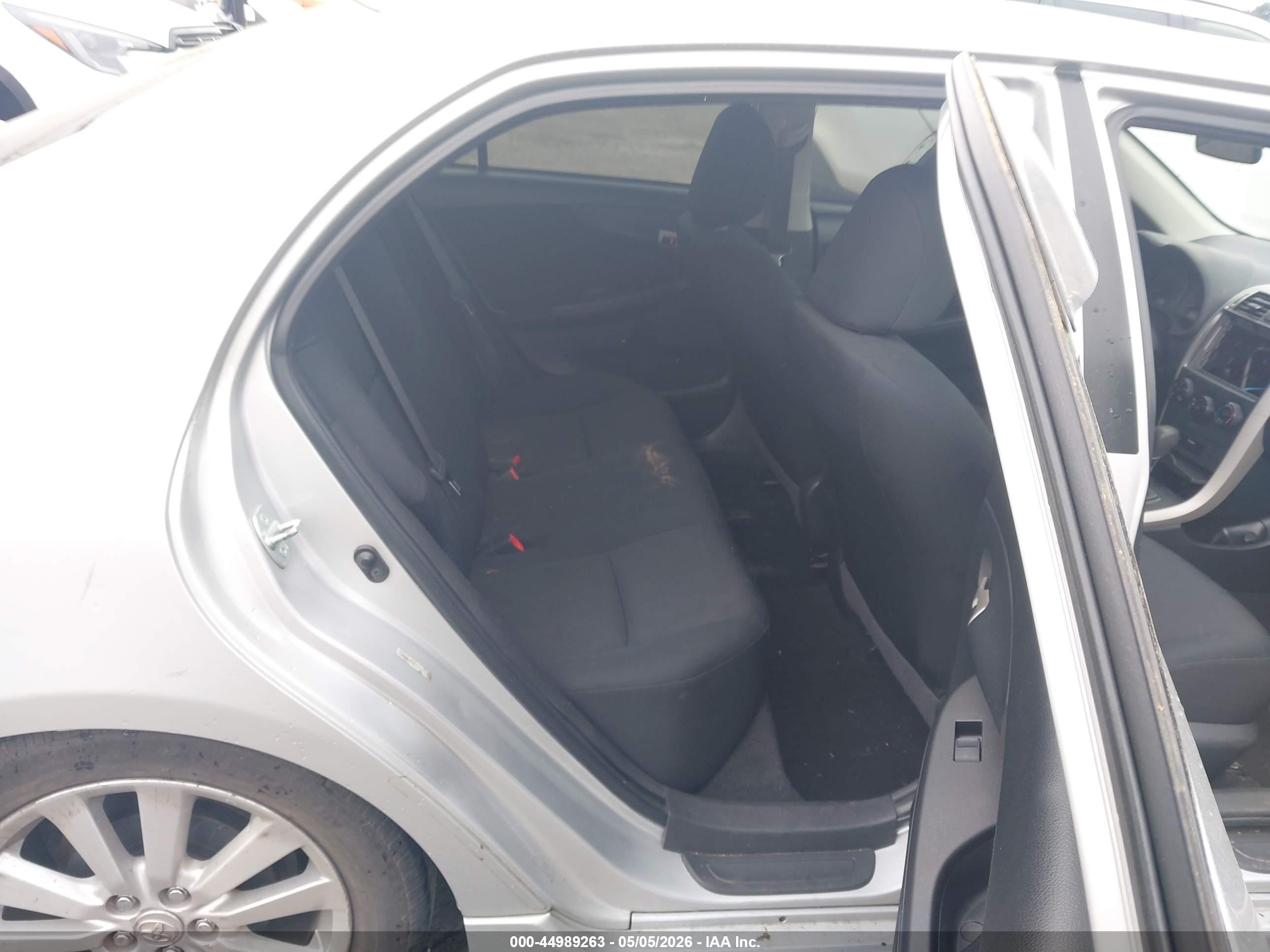 2009 Toyota Corolla S Silver vin: 1NXBU40E89Z001740