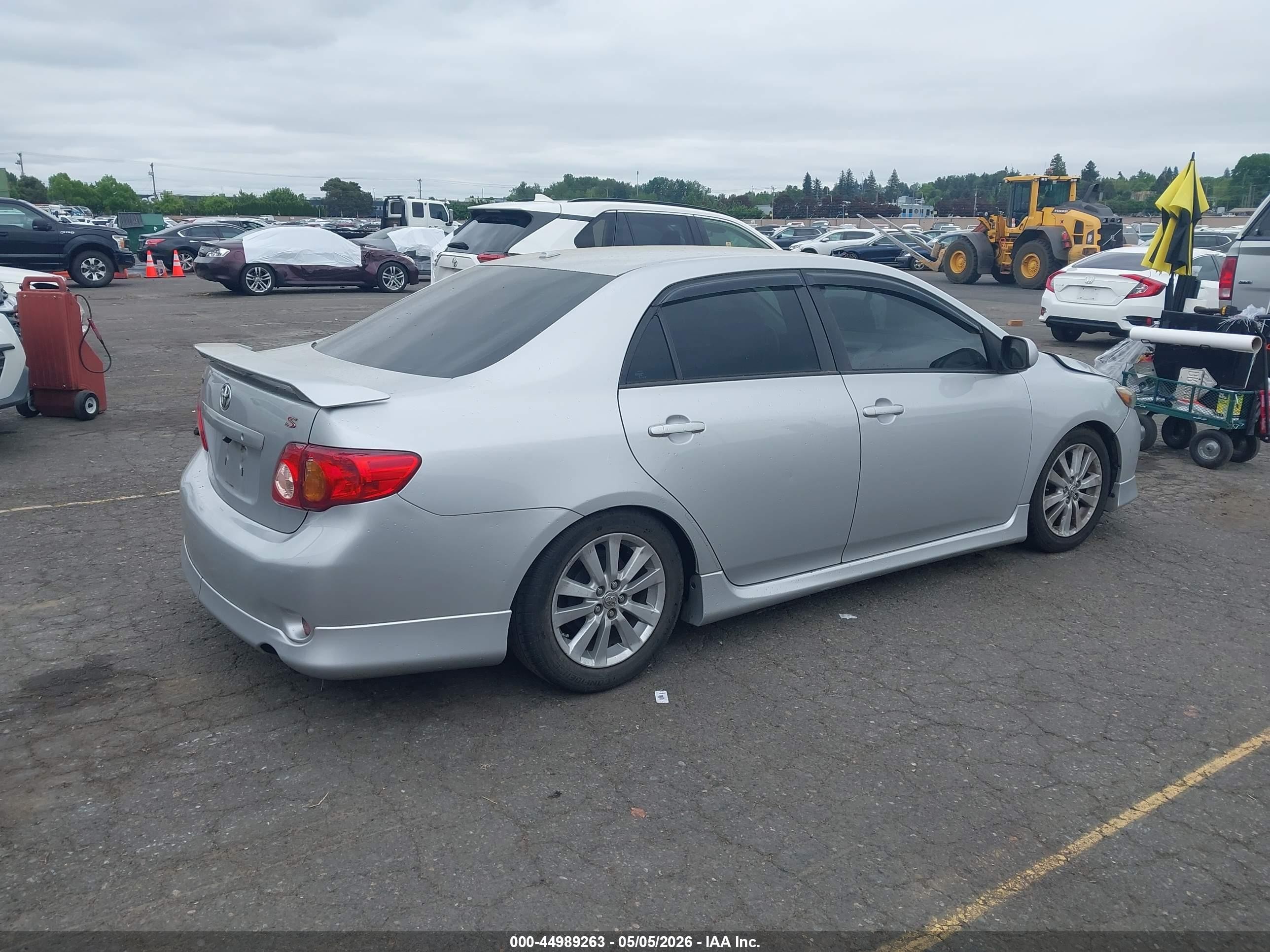 2009 Toyota Corolla S Silver vin: 1NXBU40E89Z001740