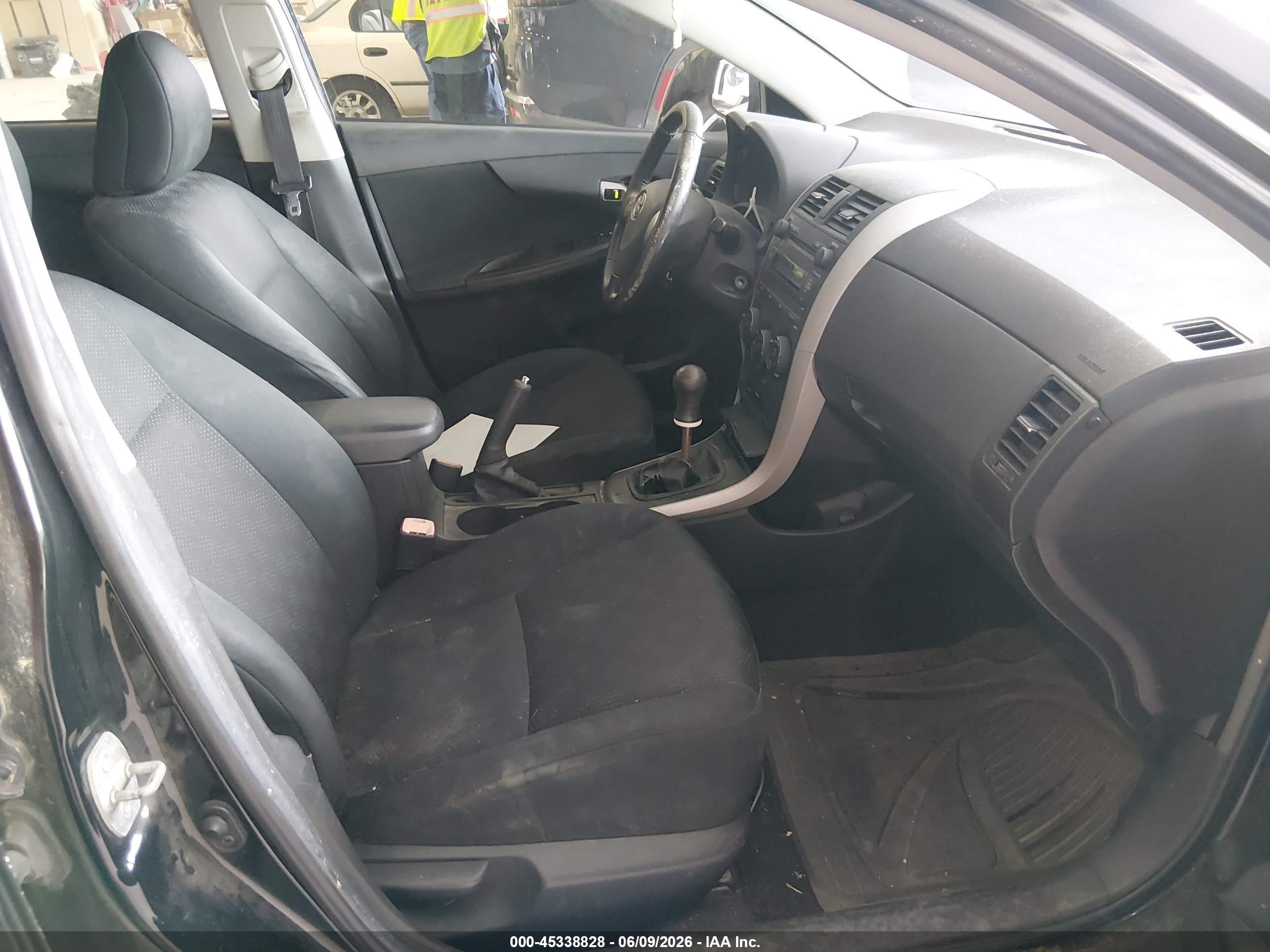 2009 Toyota Corolla S Черный vin: 1NXBU40E89Z013547