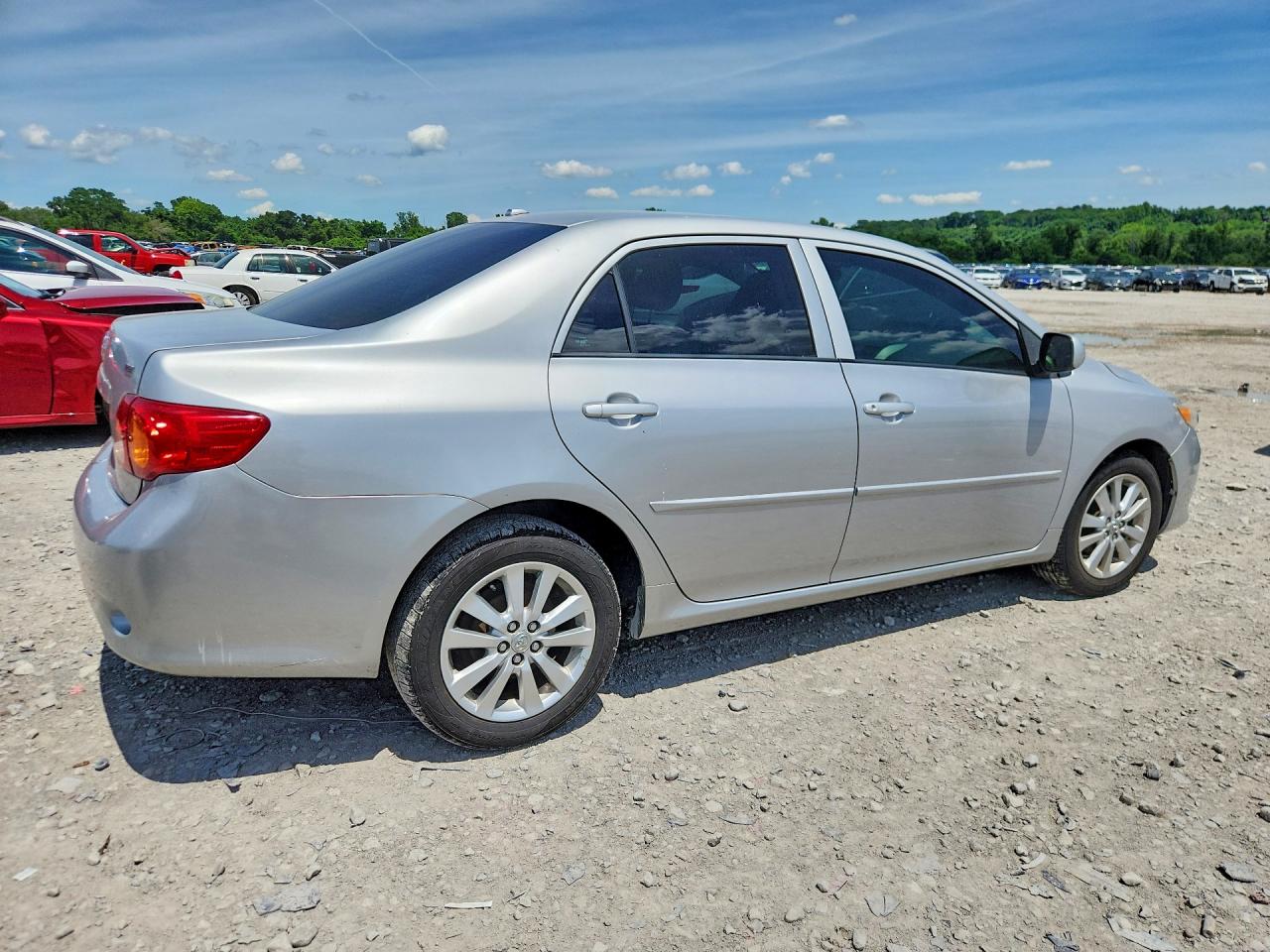 2009 Toyota Corolla Le Silver vin: 1NXBU40E89Z039565