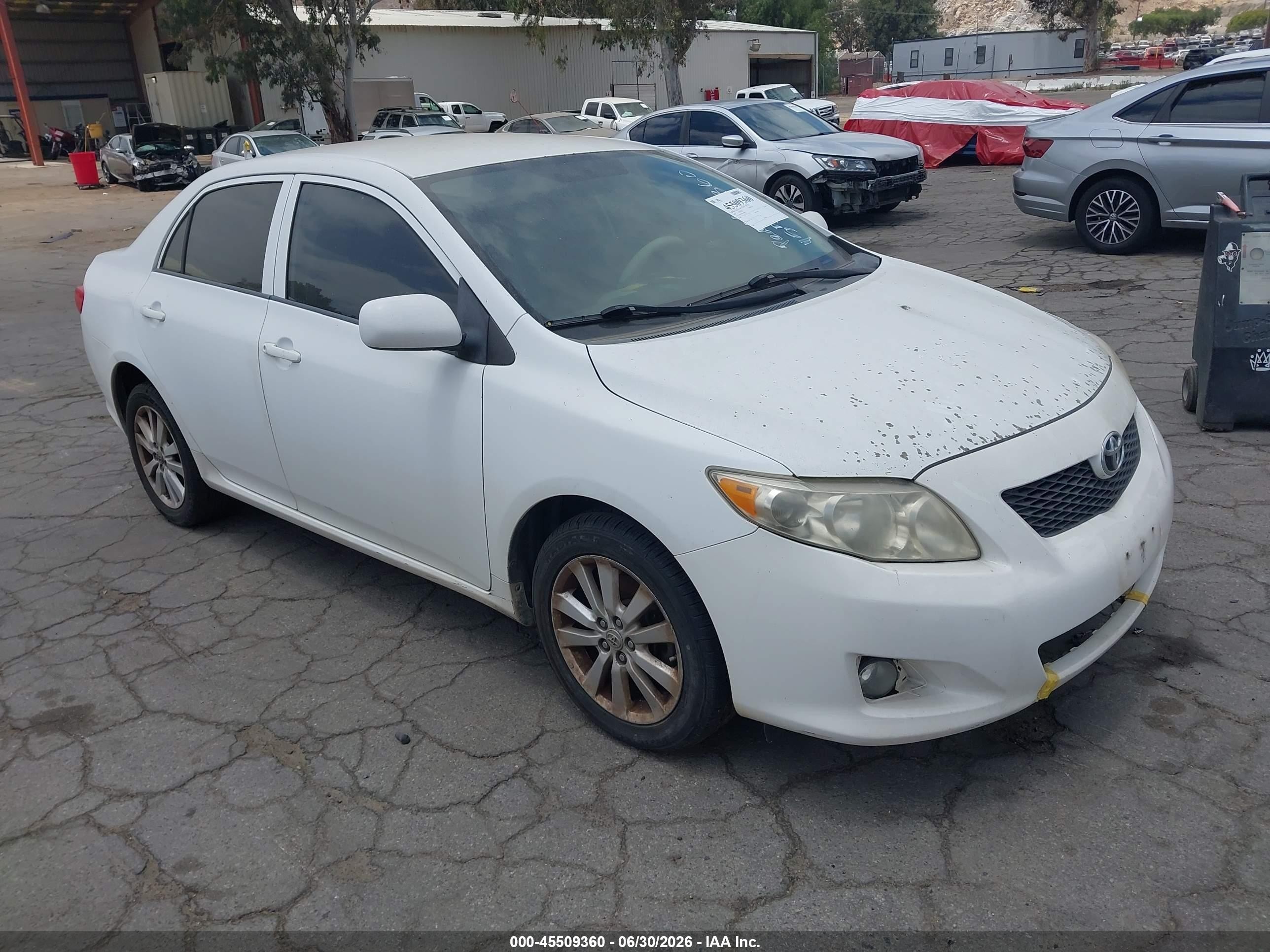 2009 Toyota Corolla Le White vin: 1NXBU40E89Z039629